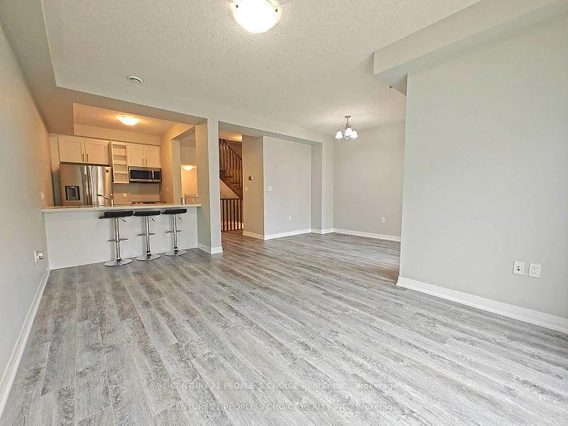 Photo 9 of 21 Aqua Lane, Hamilton, Rural Glanbrook — HOMEH