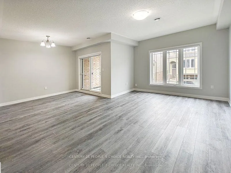 Photo 14 of 21 Aqua Lane, Hamilton, Rural Glanbrook — HOMEH