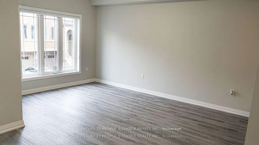 Photo 18 of 21 Aqua Lane, Hamilton, Rural Glanbrook — HOMEH