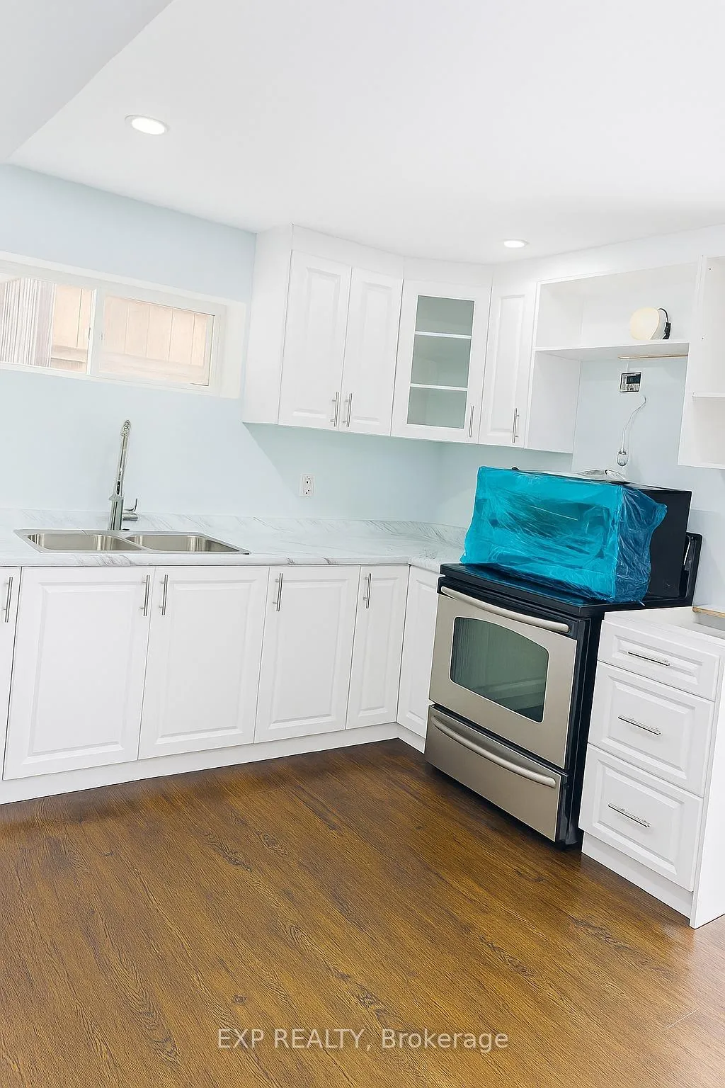 Photo 2 of Unit Lower, 960 Bianca Court, Kitchener, Huron Park — HOMEH