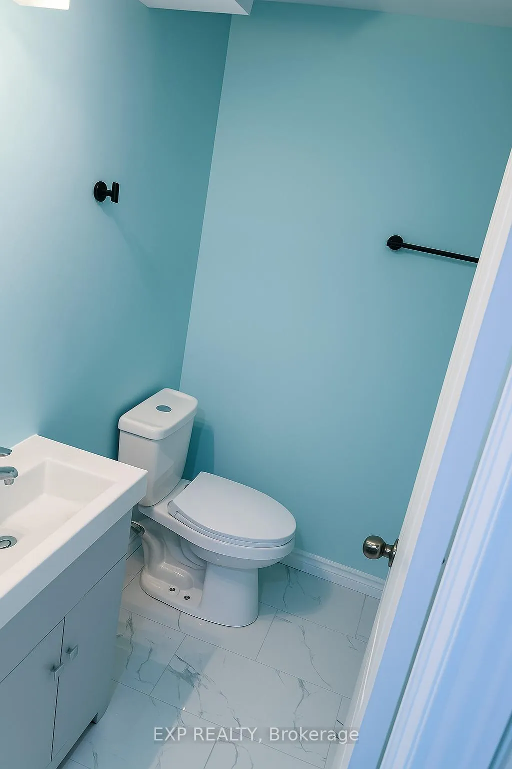 Photo 8 of Unit Lower, 960 Bianca Court, Kitchener, Huron Park — HOMEH