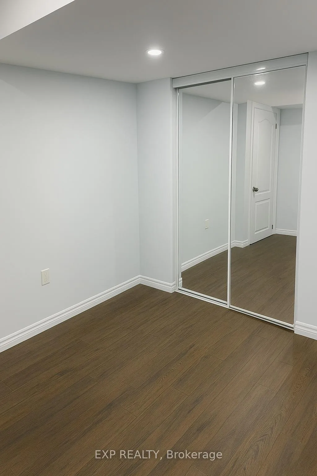 Photo 9 of Unit Lower, 960 Bianca Court, Kitchener, Huron Park — HOMEH