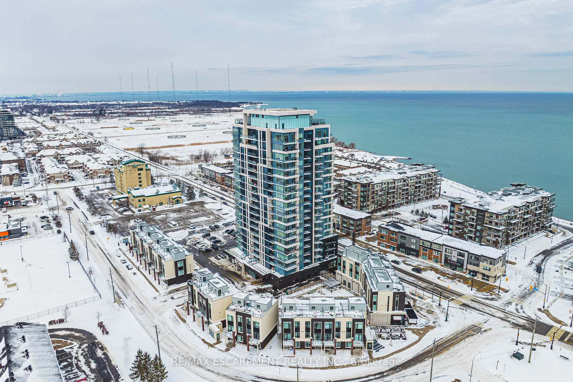 Photo 3 of Unit 1710, 385 Winston Road, Grimsby, Grimsby Beach — HOMEH