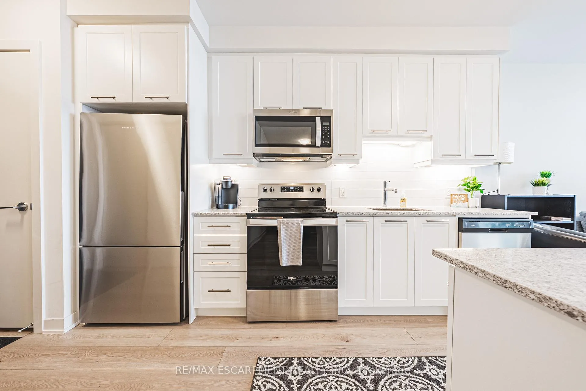 Photo 6 of Unit 1710, 385 Winston Road, Grimsby, Grimsby Beach — HOMEH
