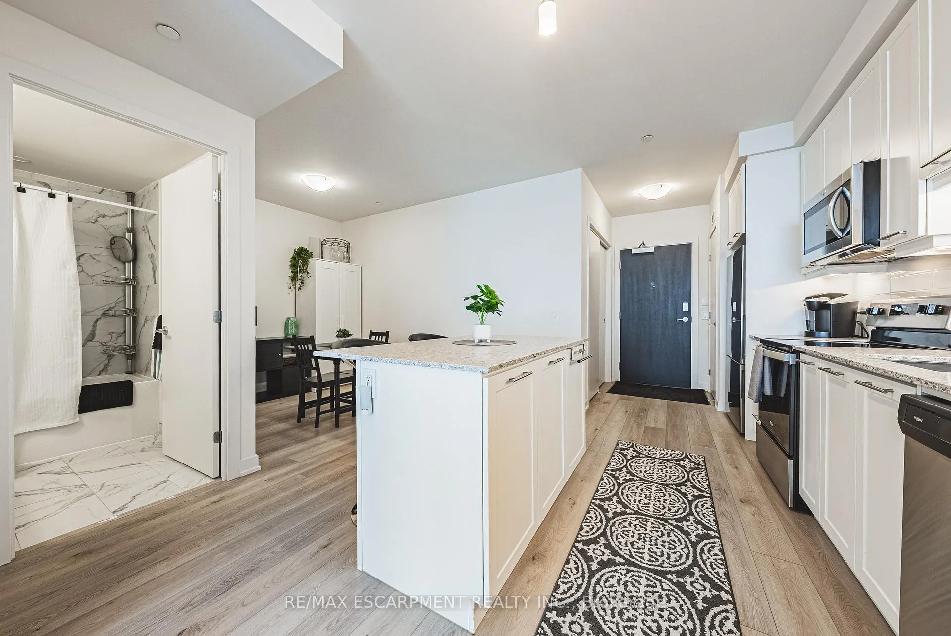 Photo 7 of Unit 1710, 385 Winston Road, Grimsby, Grimsby Beach — HOMEH