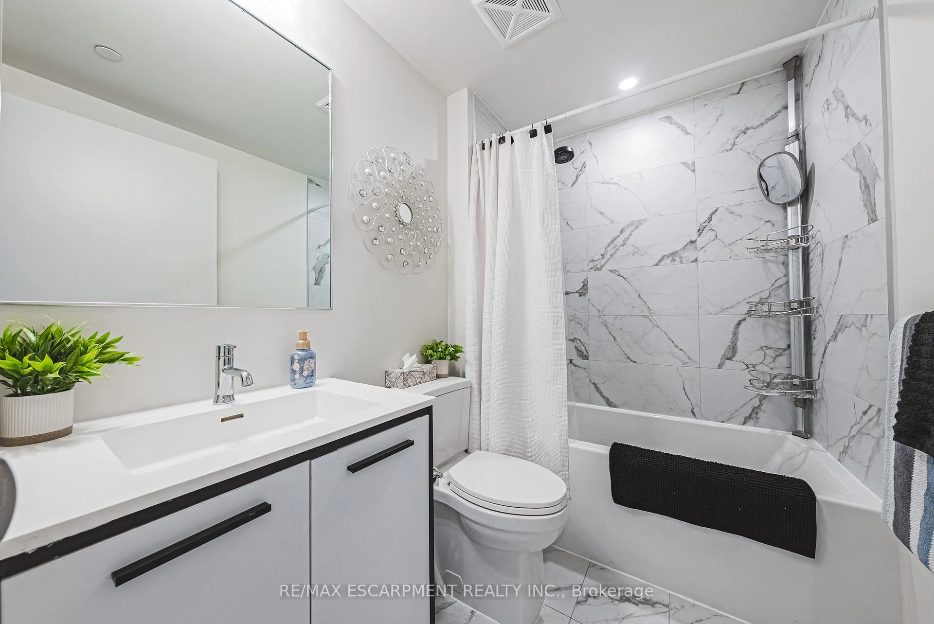 Photo 12 of Unit 1710, 385 Winston Road, Grimsby, Grimsby Beach — HOMEH