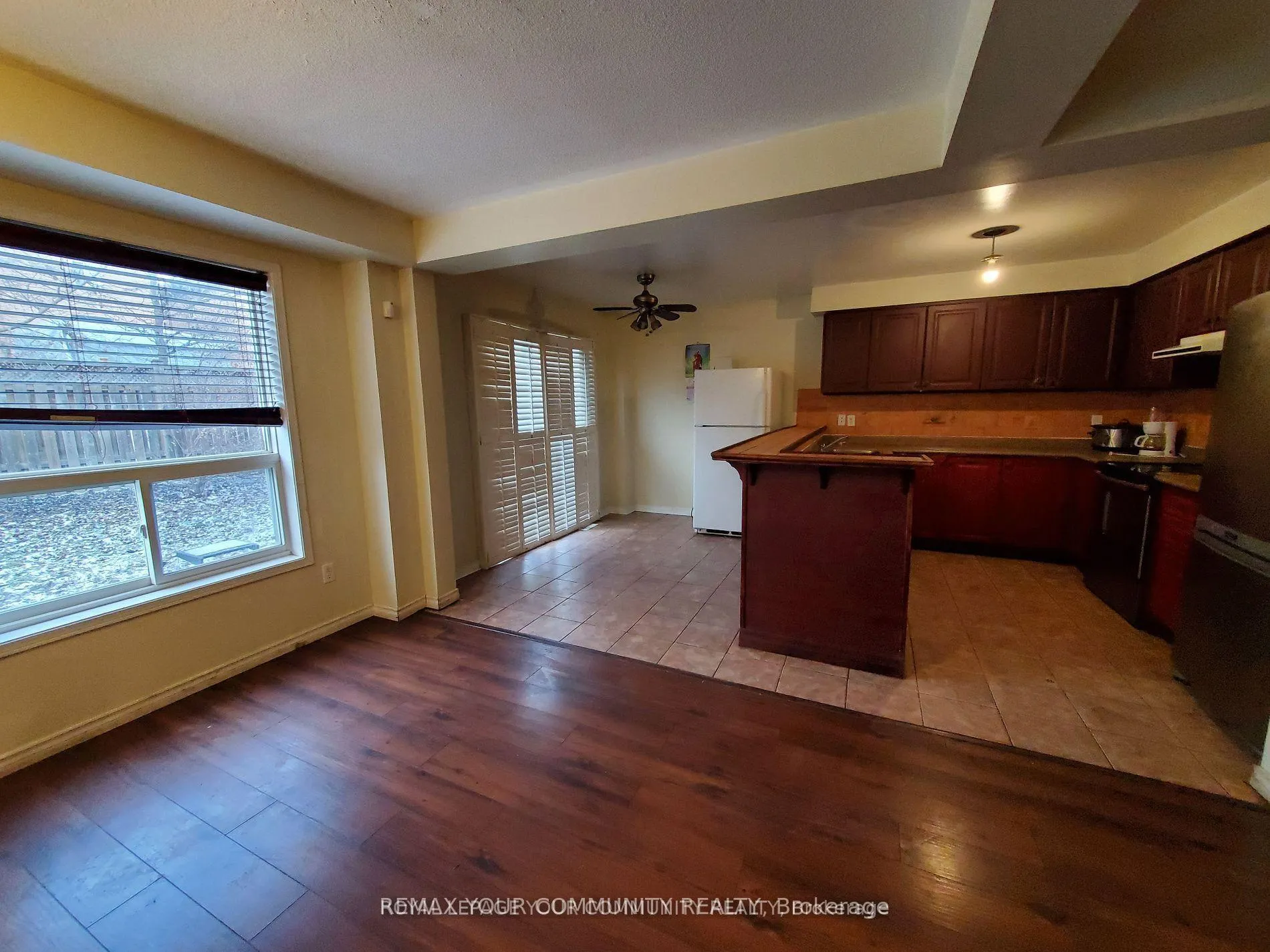 Photo 7 of 156 Loon Avenue, Barrie, Painswick South — HOMEH
