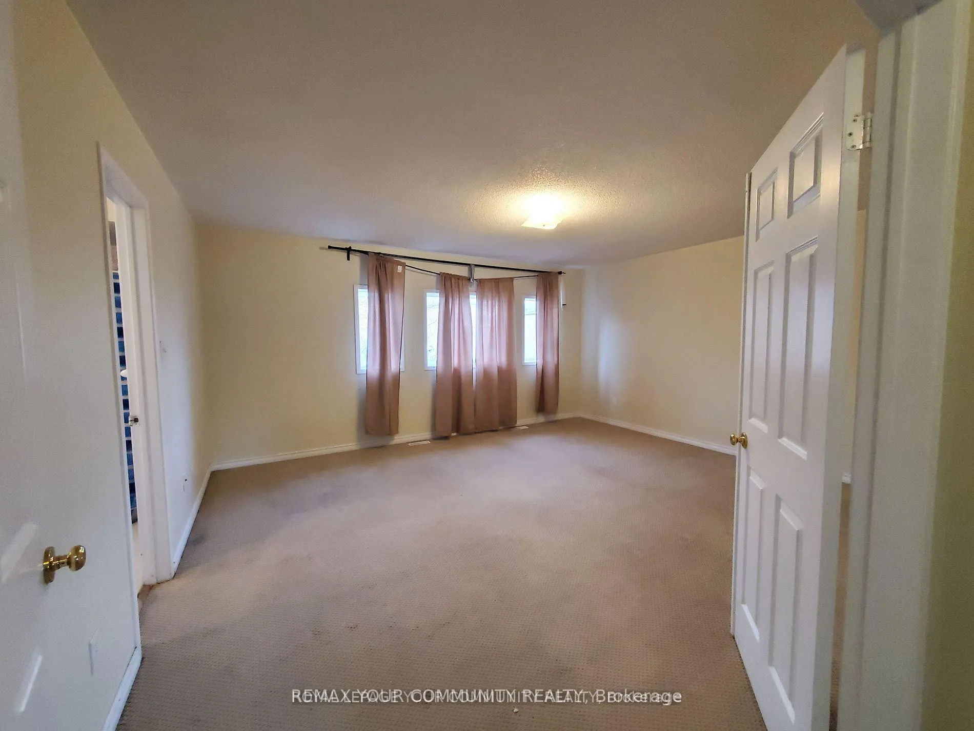 Photo 12 of 156 Loon Avenue, Barrie, Painswick South — HOMEH