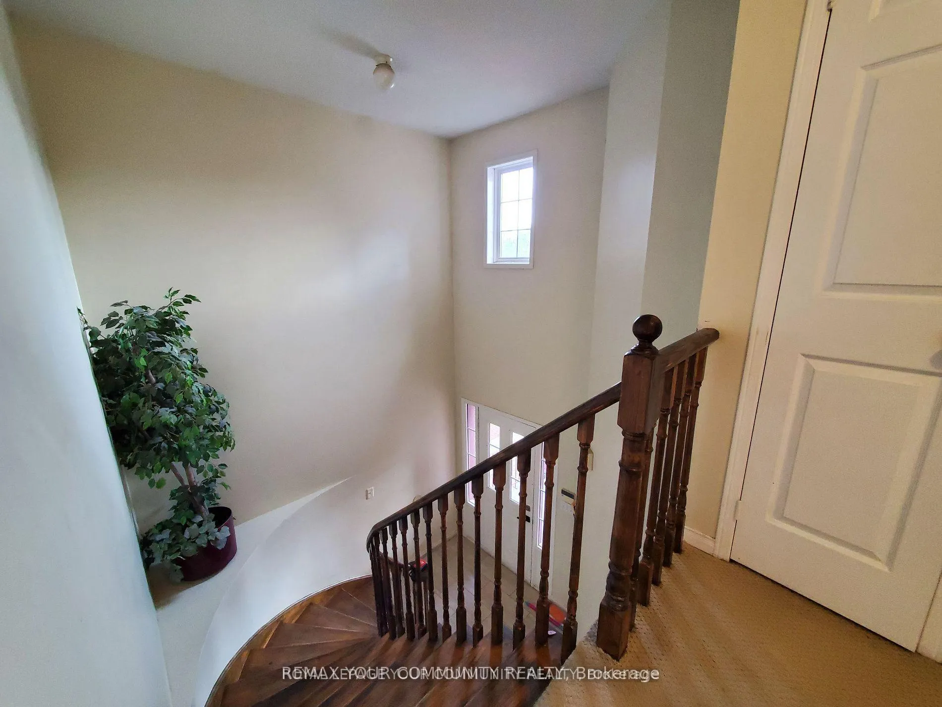 Photo 13 of 156 Loon Avenue, Barrie, Painswick South — HOMEH