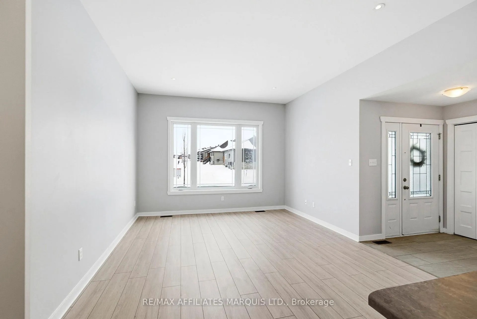 Photo 6 of 92 Butternut Drive, Cornwall — HOMEH
