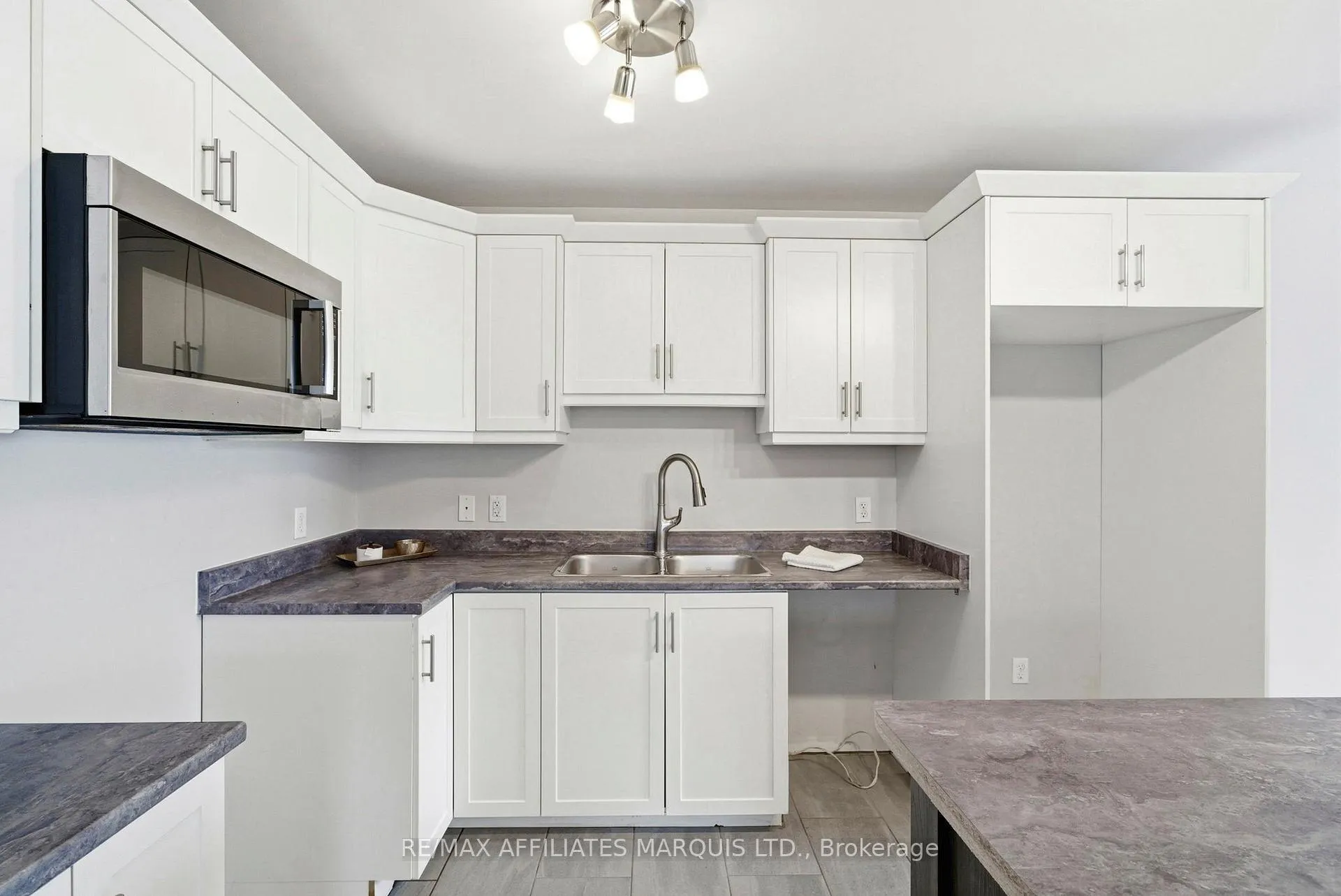 Photo 12 of 92 Butternut Drive, Cornwall — HOMEH