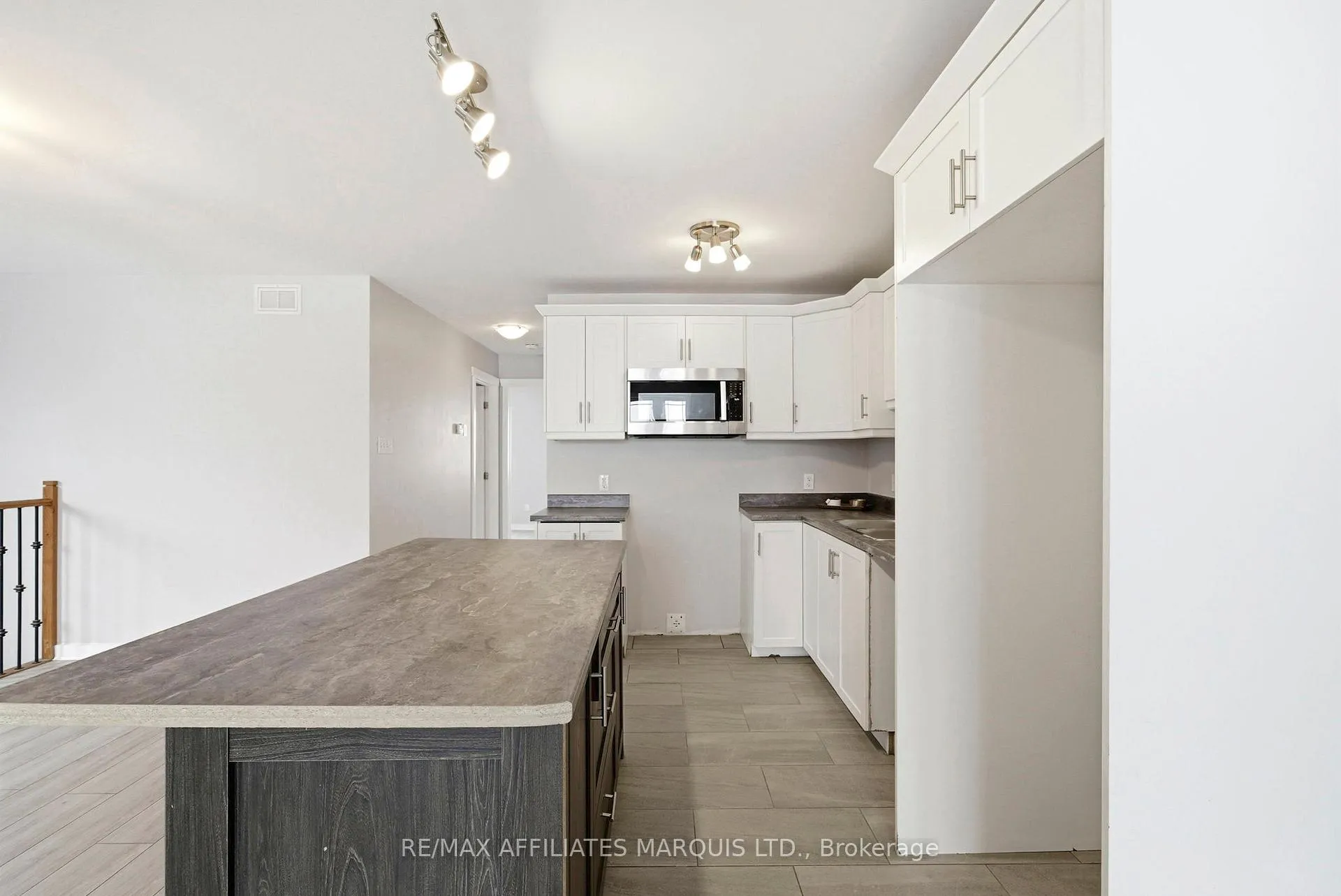 Photo 14 of 92 Butternut Drive, Cornwall — HOMEH