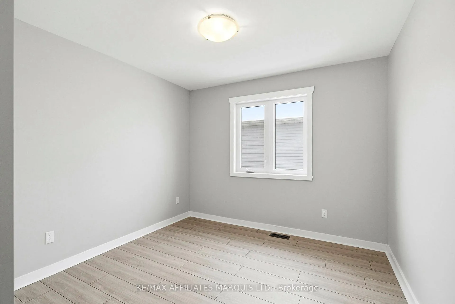 Photo 18 of 92 Butternut Drive, Cornwall — HOMEH