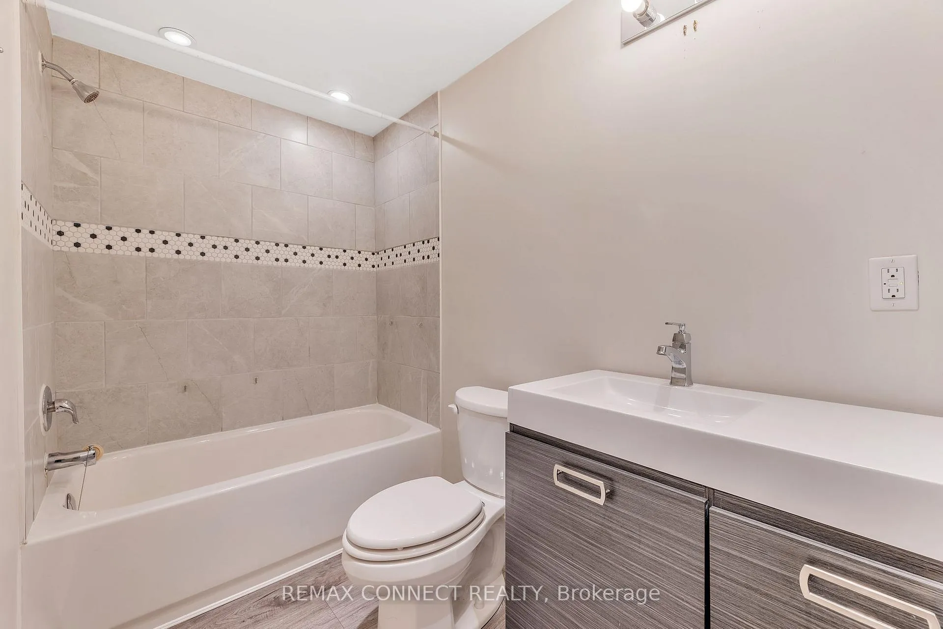 Photo 2 of Unit Bsmt, 47 Beatty Road, Ajax, Central — HOMEH