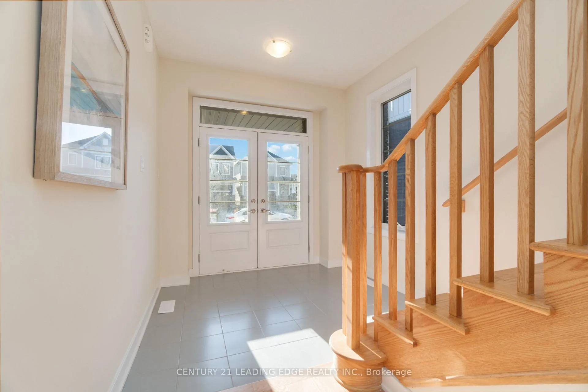 Photo 8 of 20 Aviron Crescent, Welland, Dain City — HOMEH
