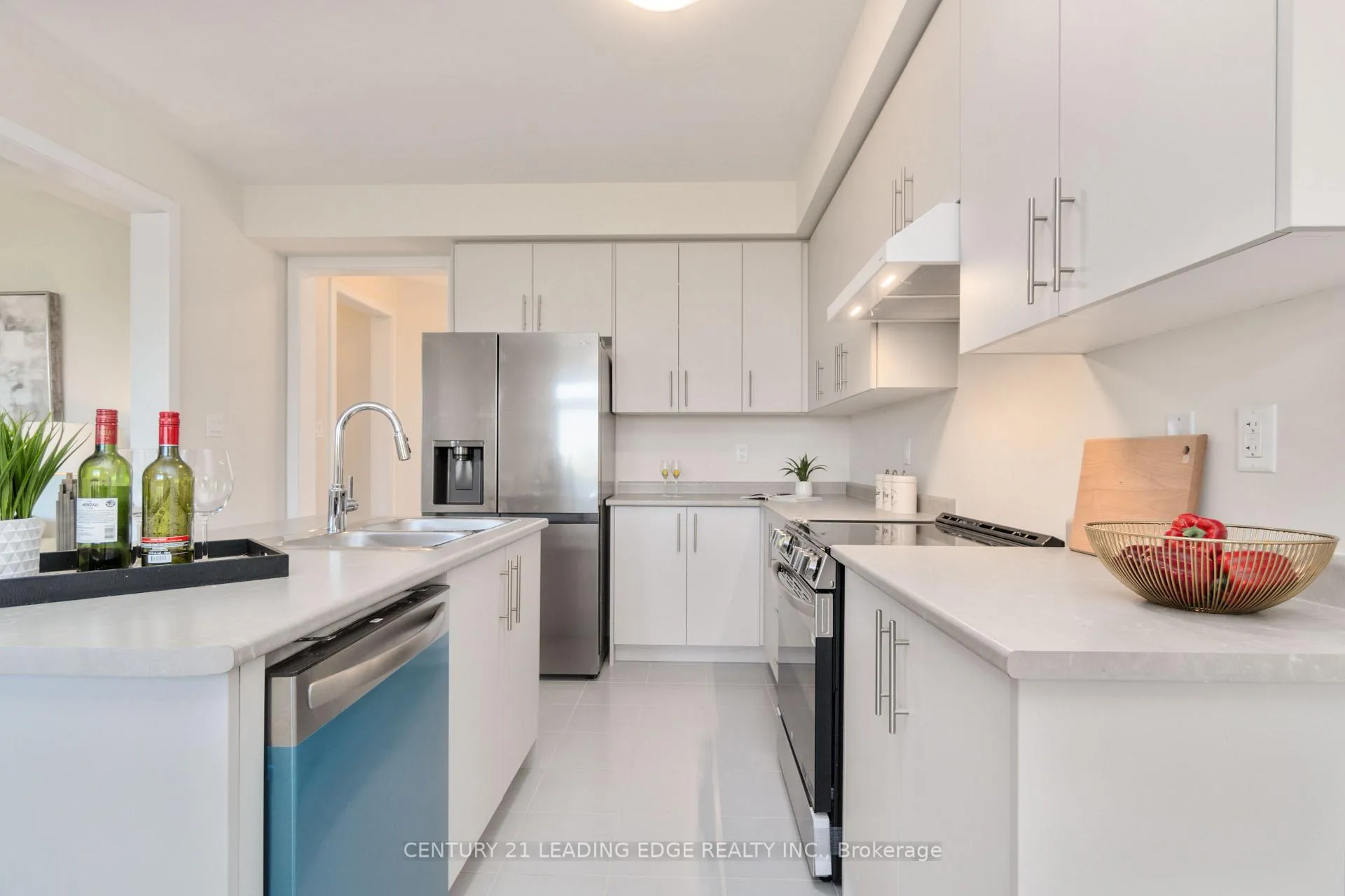 Photo 18 of 20 Aviron Crescent, Welland, Dain City — HOMEH