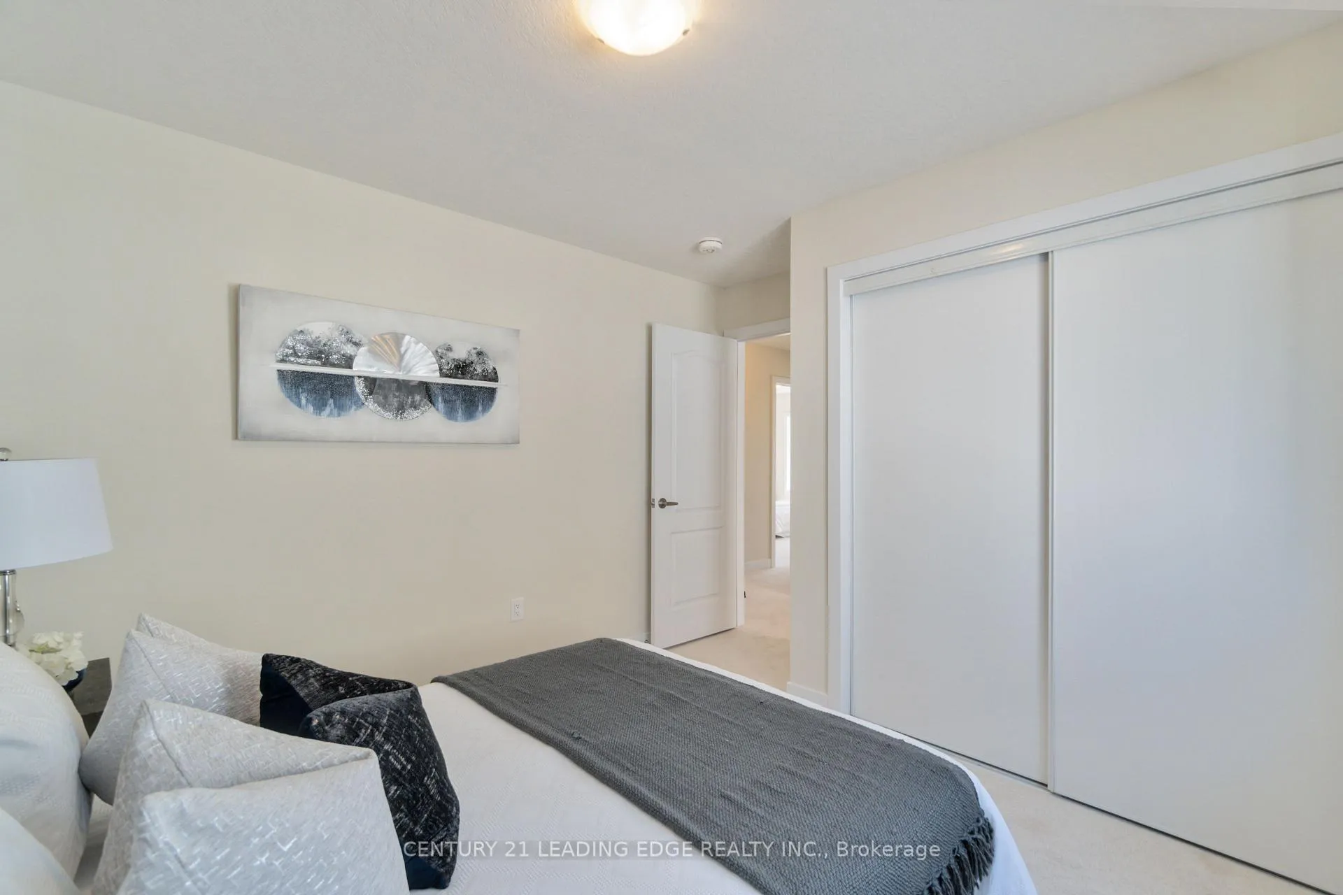 Photo 36 of 20 Aviron Crescent, Welland, Dain City — HOMEH