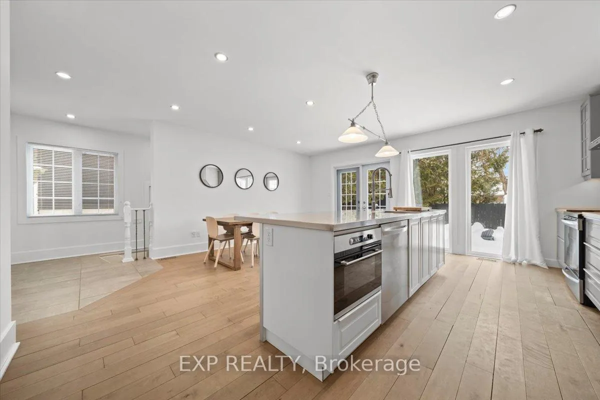 Photo 9 of 88 Range Road, Ottawa, Sandy Hill — HOMEH