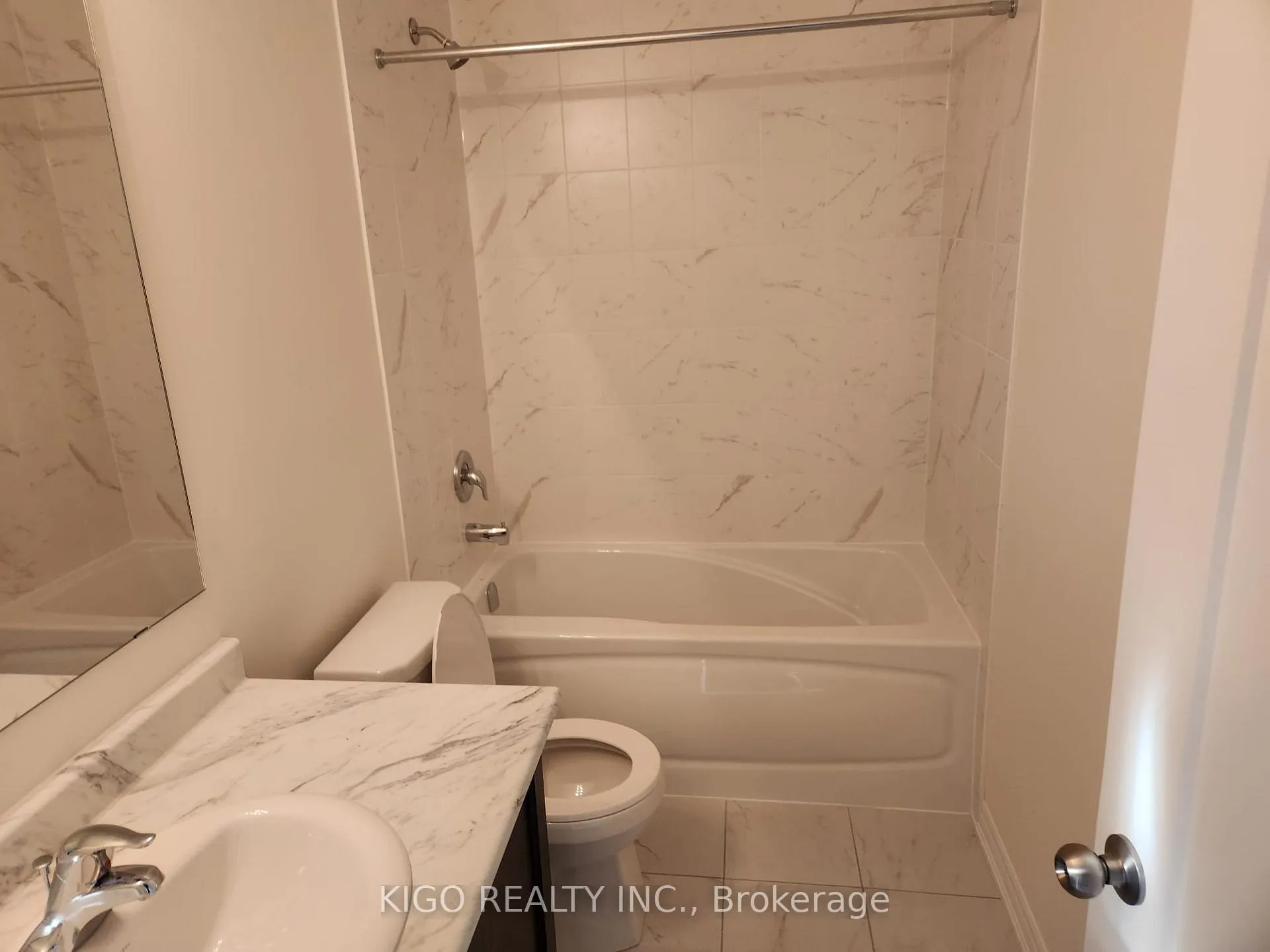 Photo 10 of 93 North Garden Boulevard, Scugog, Port Perry — HOMEH