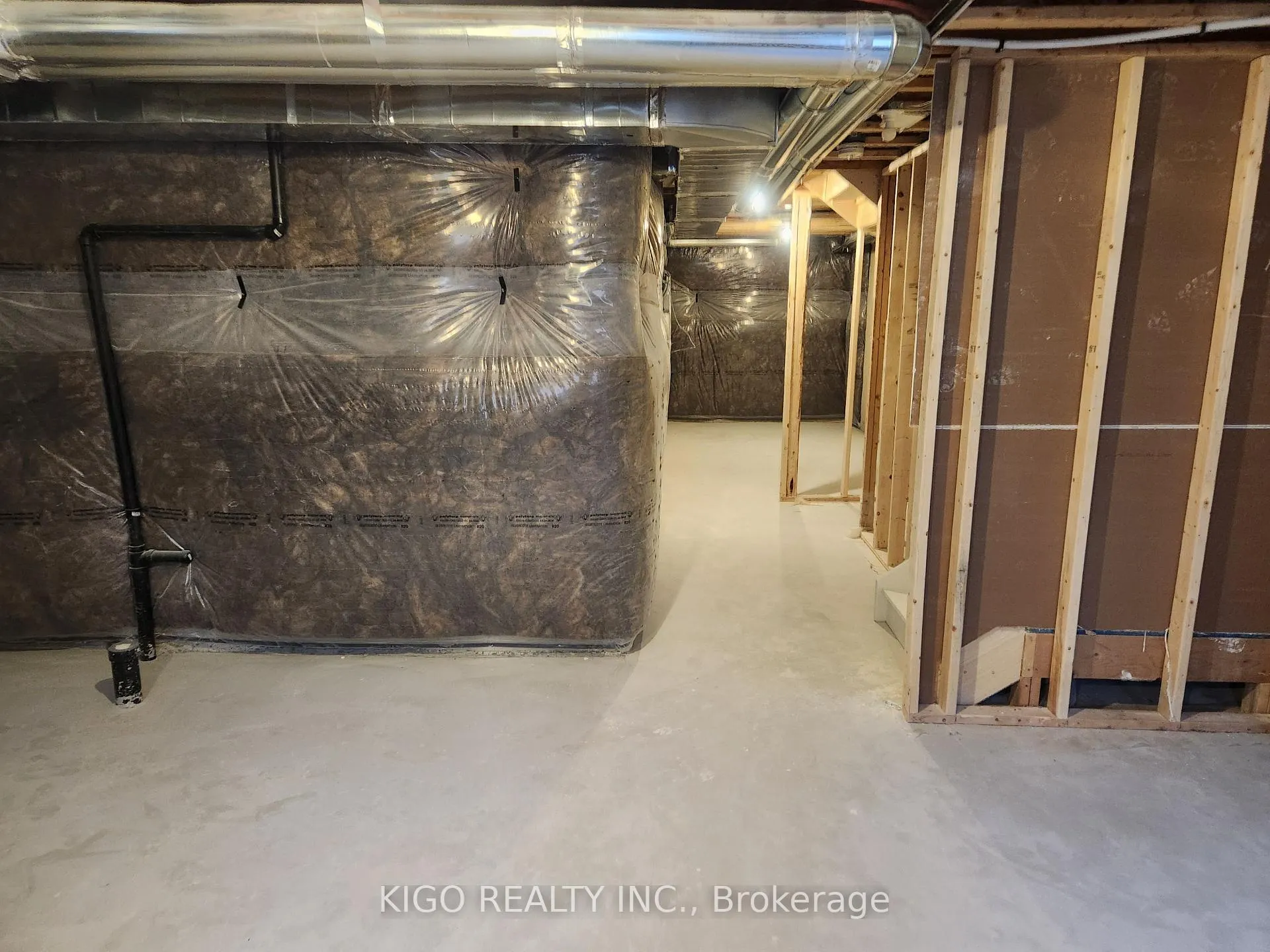 Photo 14 of 93 North Garden Boulevard, Scugog, Port Perry — HOMEH