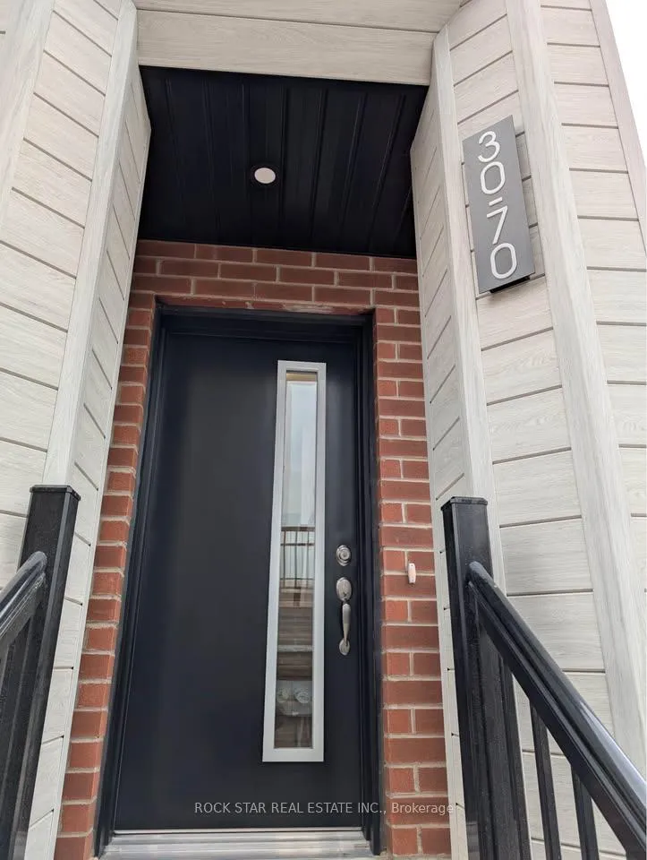 Photo 3 of Unit 30, 70 Kenesky Drive, Hamilton, Waterdown — HOMEH
