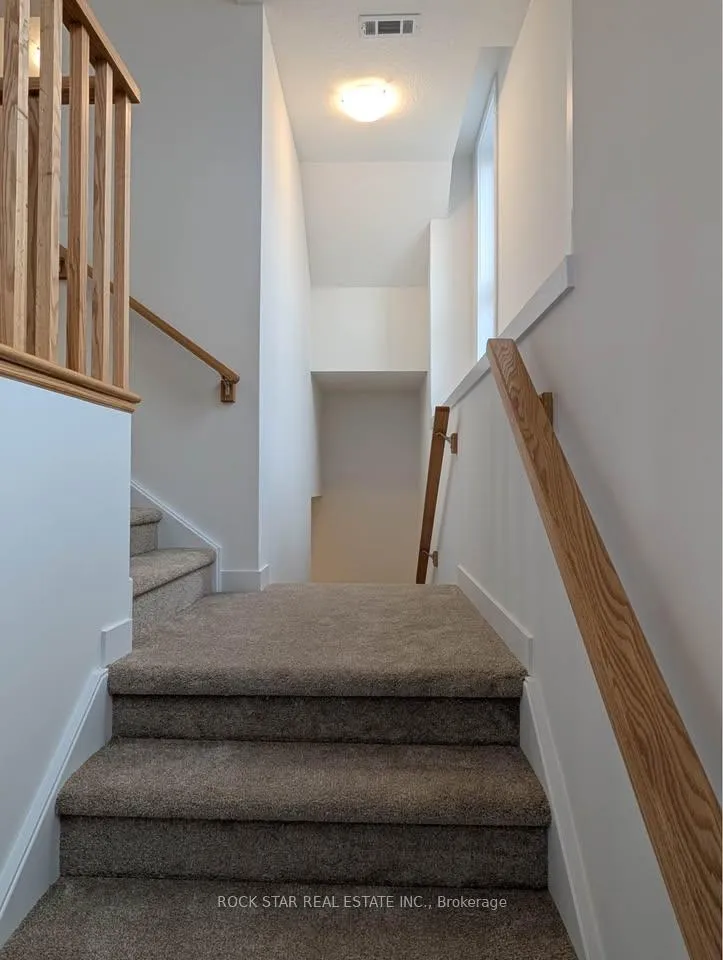 Photo 4 of Unit 30, 70 Kenesky Drive, Hamilton, Waterdown — HOMEH