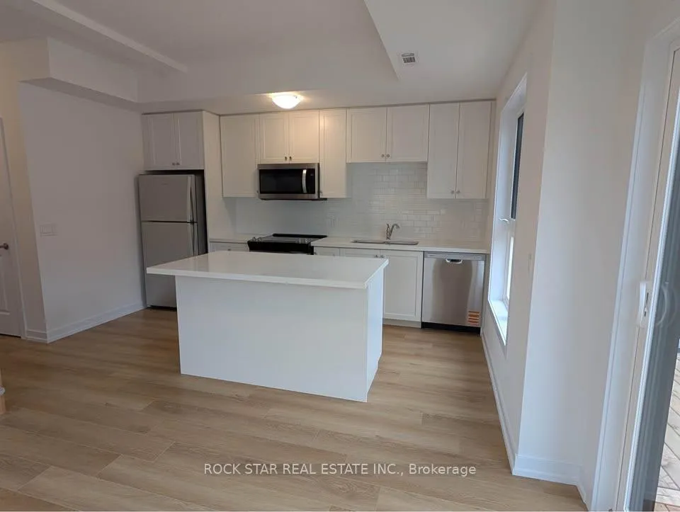Photo 11 of Unit 30, 70 Kenesky Drive, Hamilton, Waterdown — HOMEH