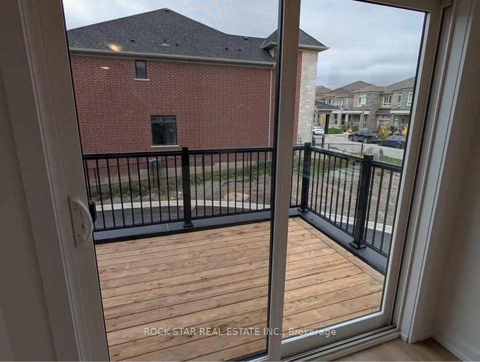 Photo 13 of Unit 30, 70 Kenesky Drive, Hamilton, Waterdown — HOMEH