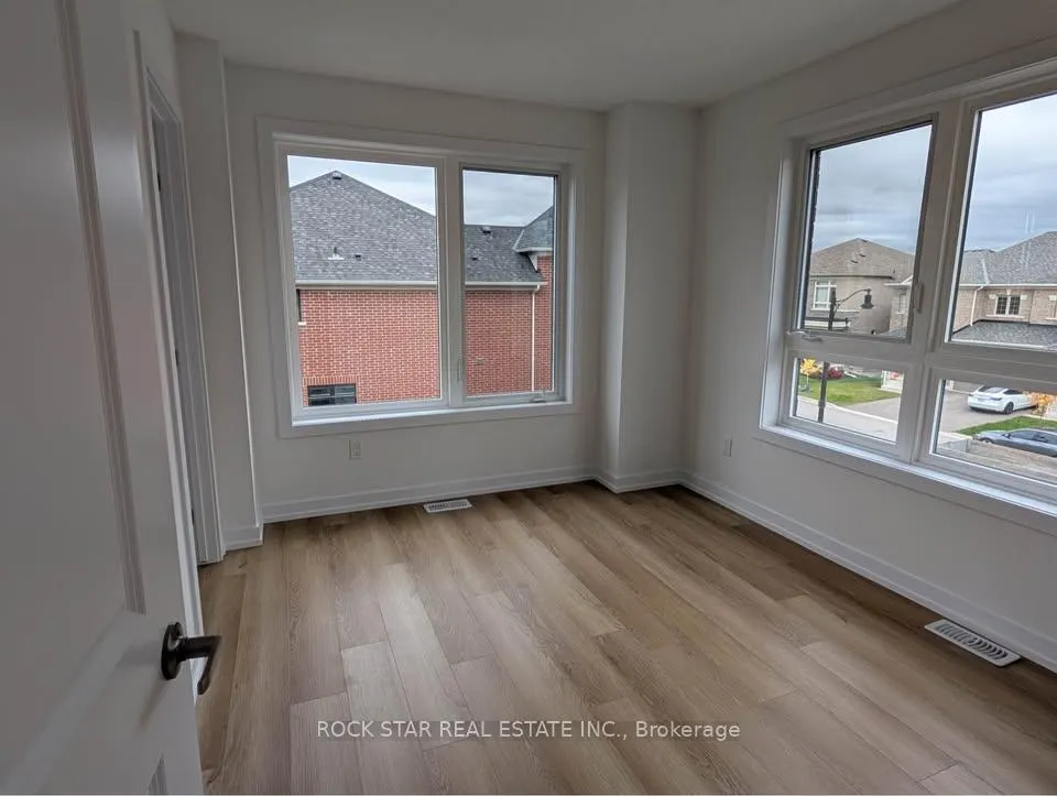 Photo 15 of Unit 30, 70 Kenesky Drive, Hamilton, Waterdown — HOMEH