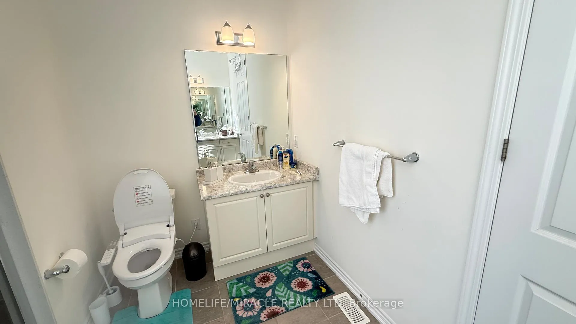 Photo 6 of 1370 rose Way, Milton, Cobban — HOMEH