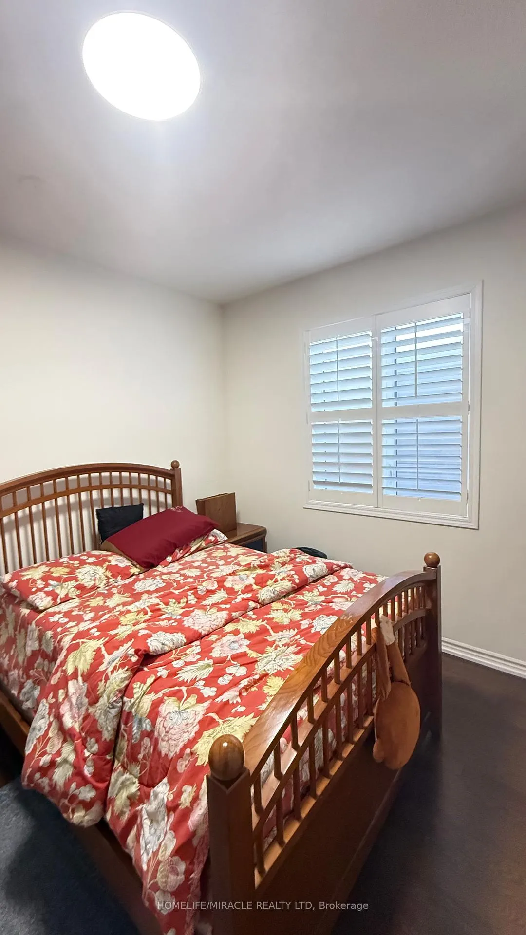 Photo 11 of 1370 rose Way, Milton, Cobban — HOMEH