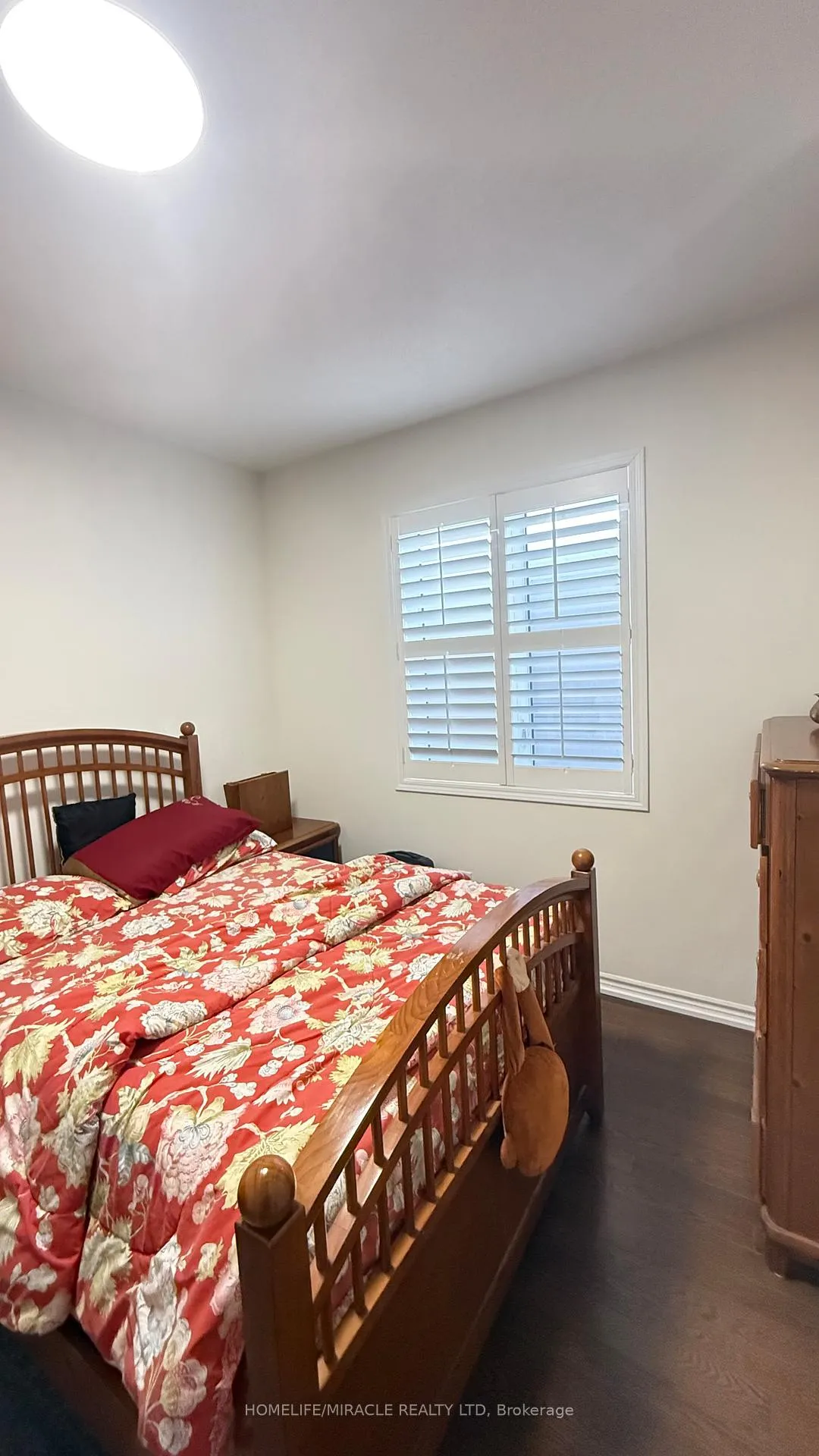 Photo 12 of 1370 rose Way, Milton, Cobban — HOMEH