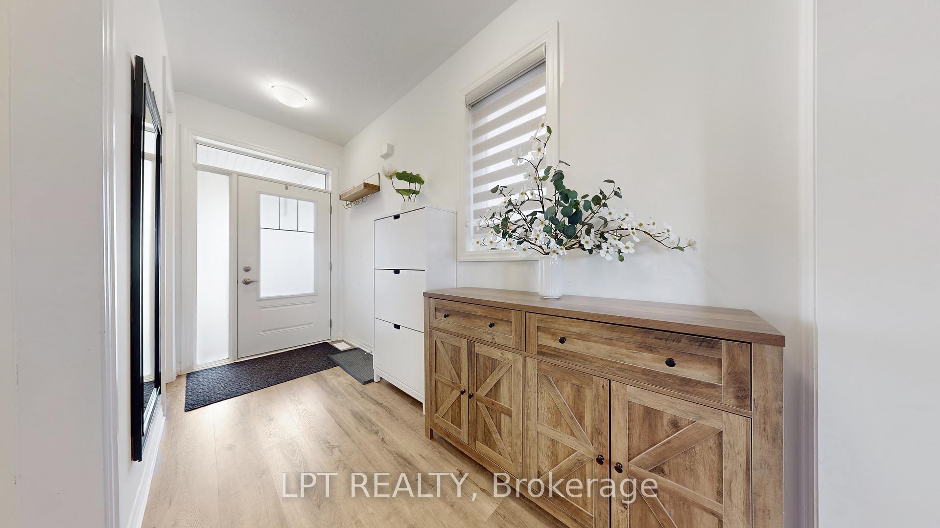 Photo 20 of 131 Histand Trail, Kitchener — HOMEH