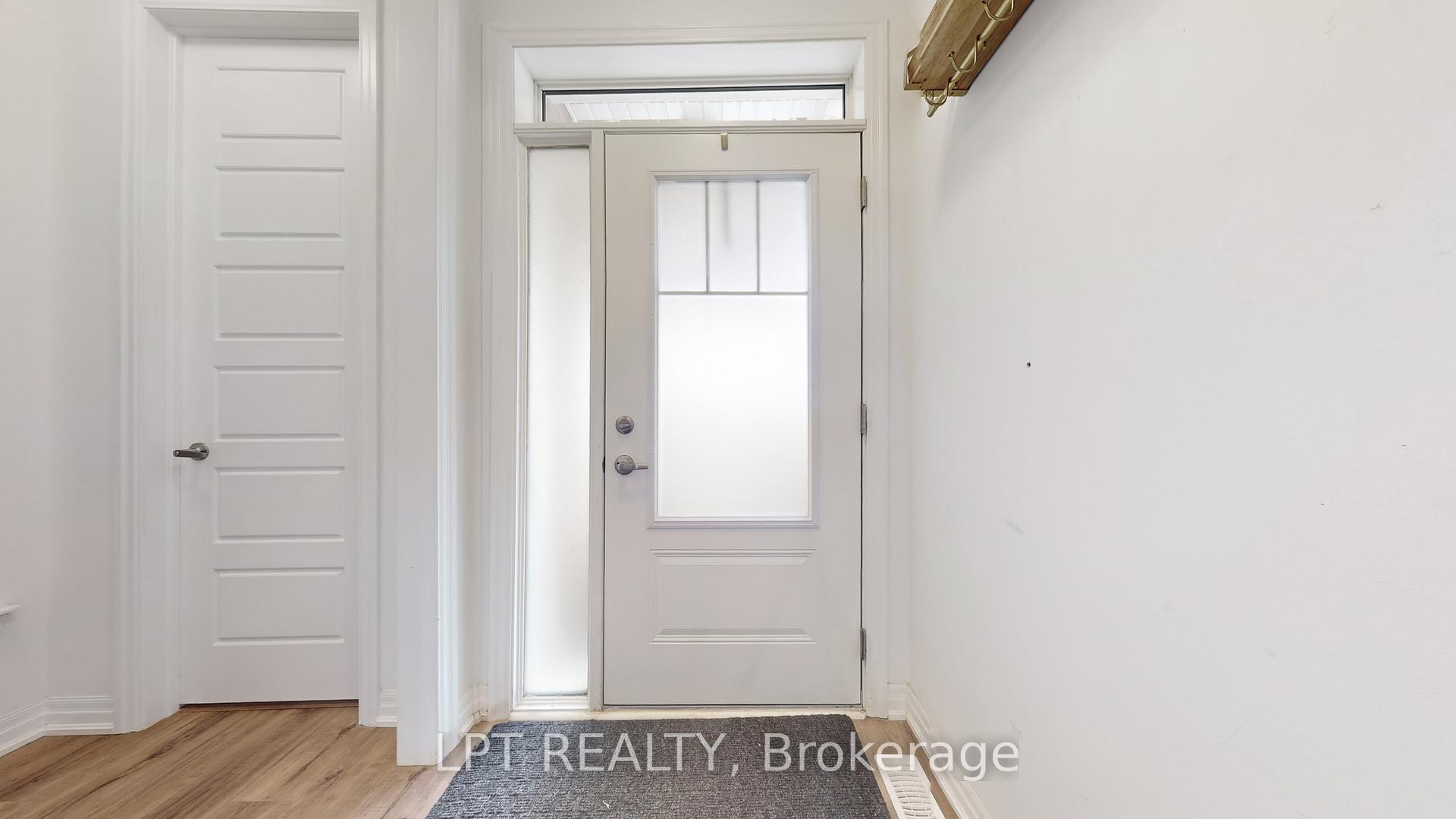 Photo 21 of 131 Histand Trail, Kitchener — HOMEH