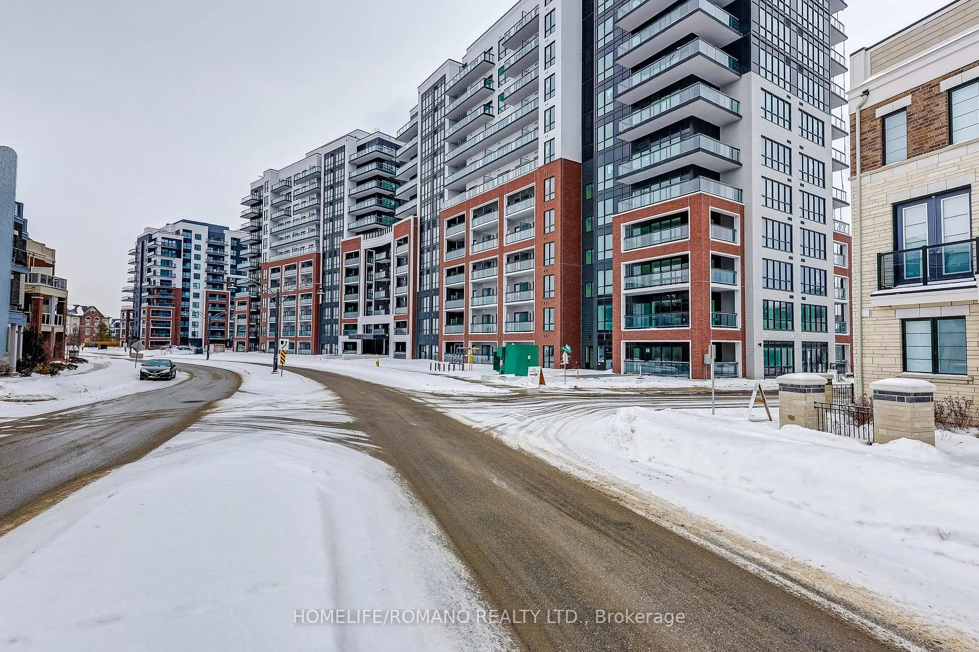 Photo 1 of Unit 329, 51 Clarington Boulevard, Clarington, Bowmanville — HOMEH