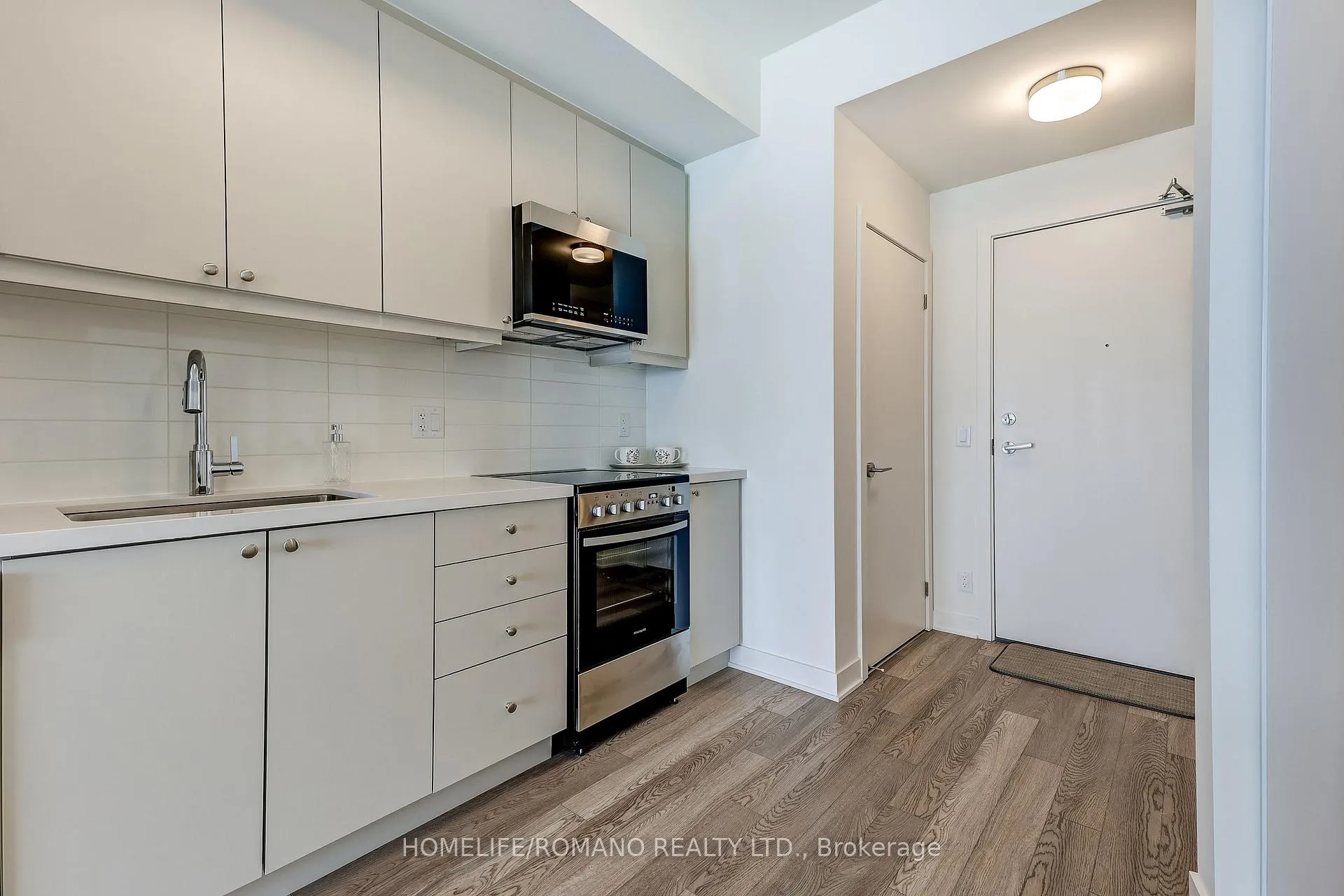 Photo 6 of Unit 329, 51 Clarington Boulevard, Clarington, Bowmanville — HOMEH