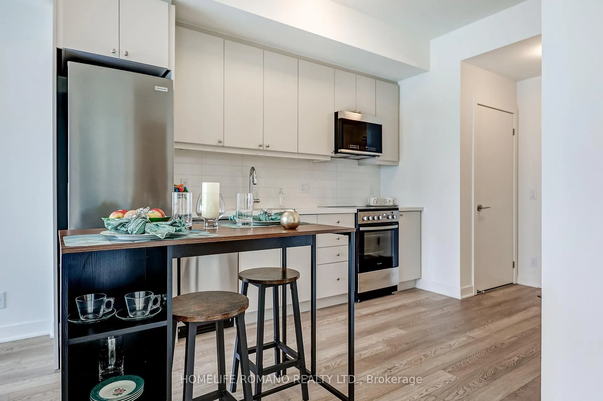 Photo 7 of Unit 329, 51 Clarington Boulevard, Clarington, Bowmanville — HOMEH