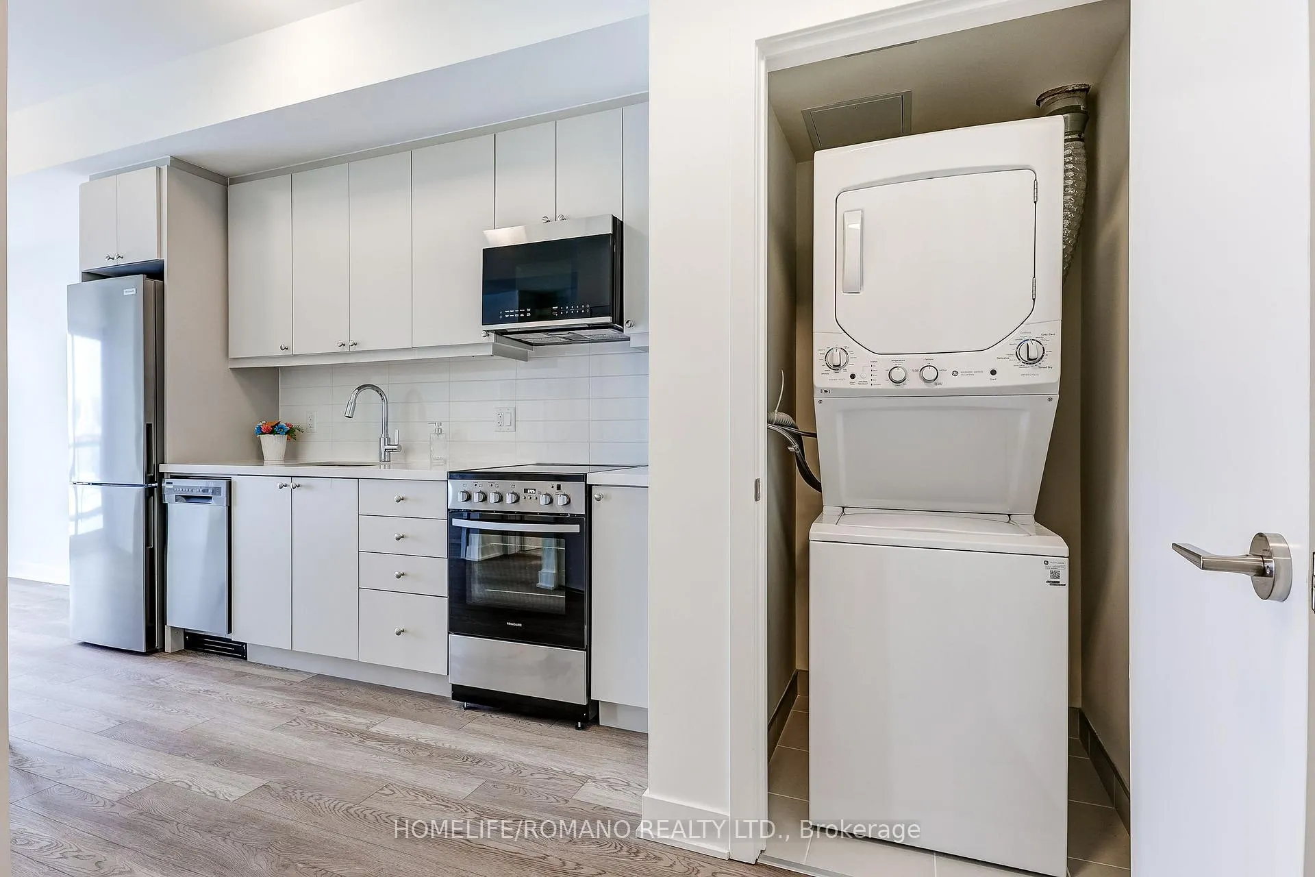 Photo 17 of Unit 329, 51 Clarington Boulevard, Clarington, Bowmanville — HOMEH