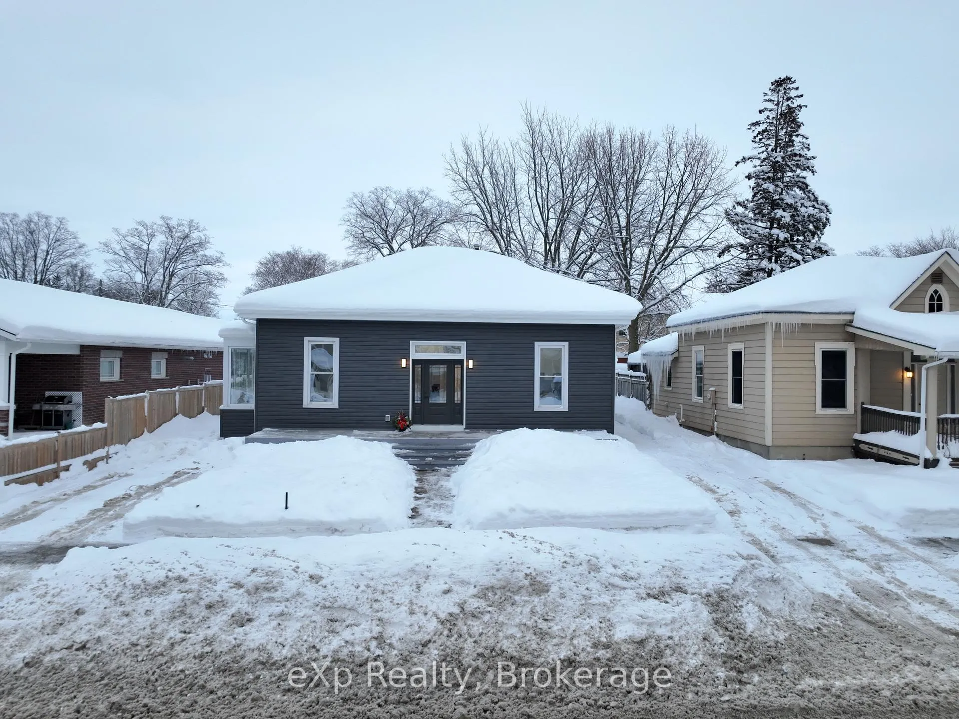 Photo 43 of 70 Goderich Street W, Huron East, Seaforth — HOMEH