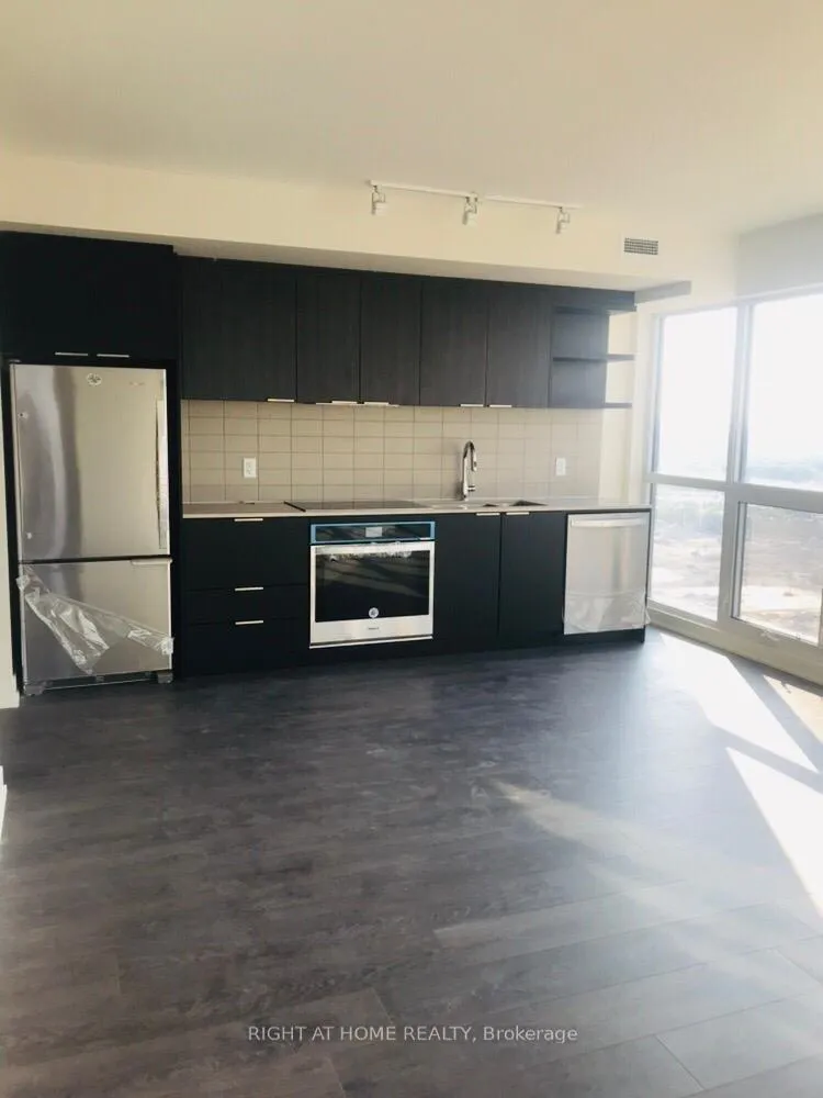 Photo 8 of Unit 16, 6 Sonic Way, Toronto, Flemingdon Park — HOMEH