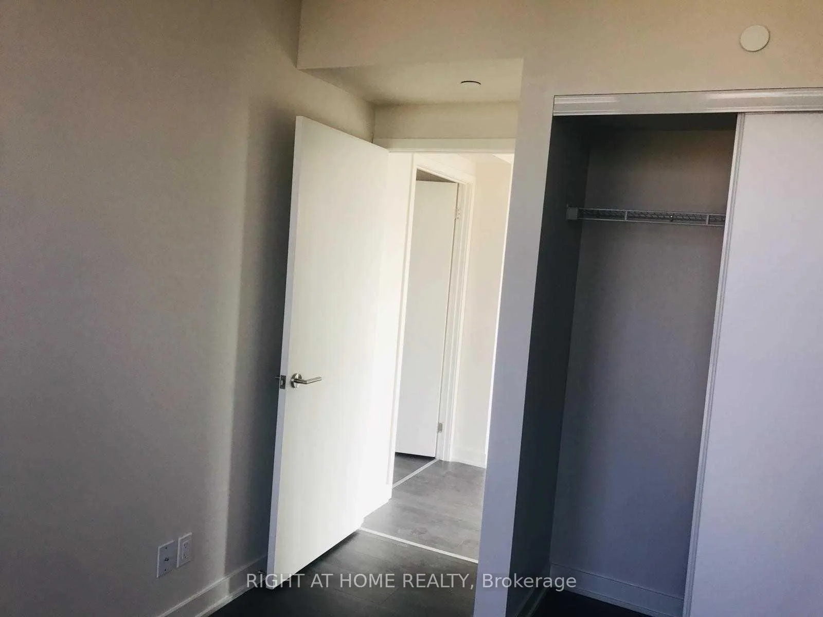 Photo 12 of Unit 16, 6 Sonic Way, Toronto, Flemingdon Park — HOMEH
