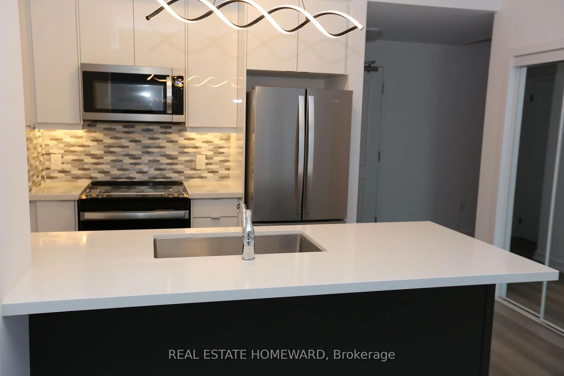 Photo 3 of Unit 322, 460 Dundas Street E, Hamilton, Waterdown — HOMEH