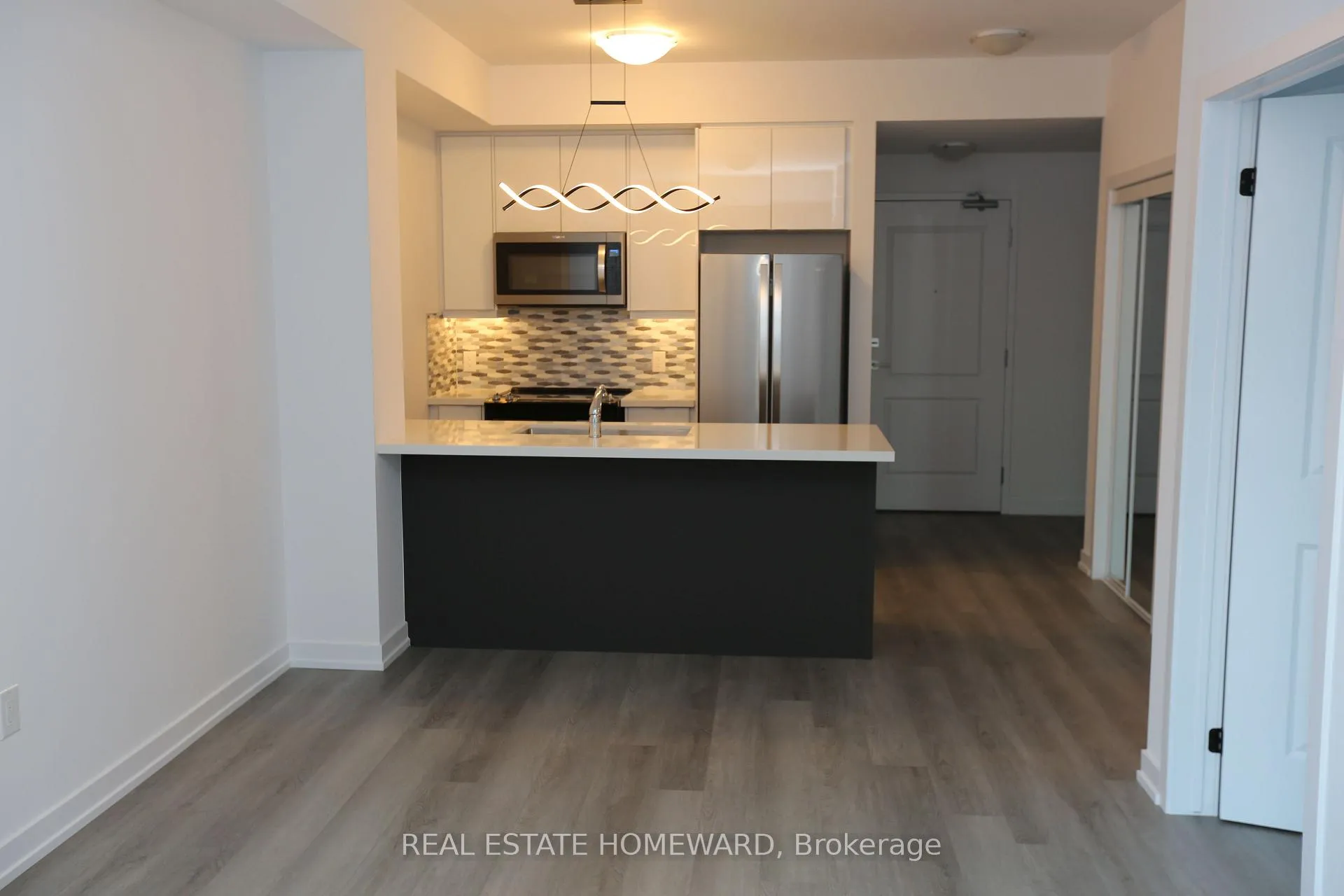 Photo 5 of Unit 322, 460 Dundas Street E, Hamilton, Waterdown — HOMEH