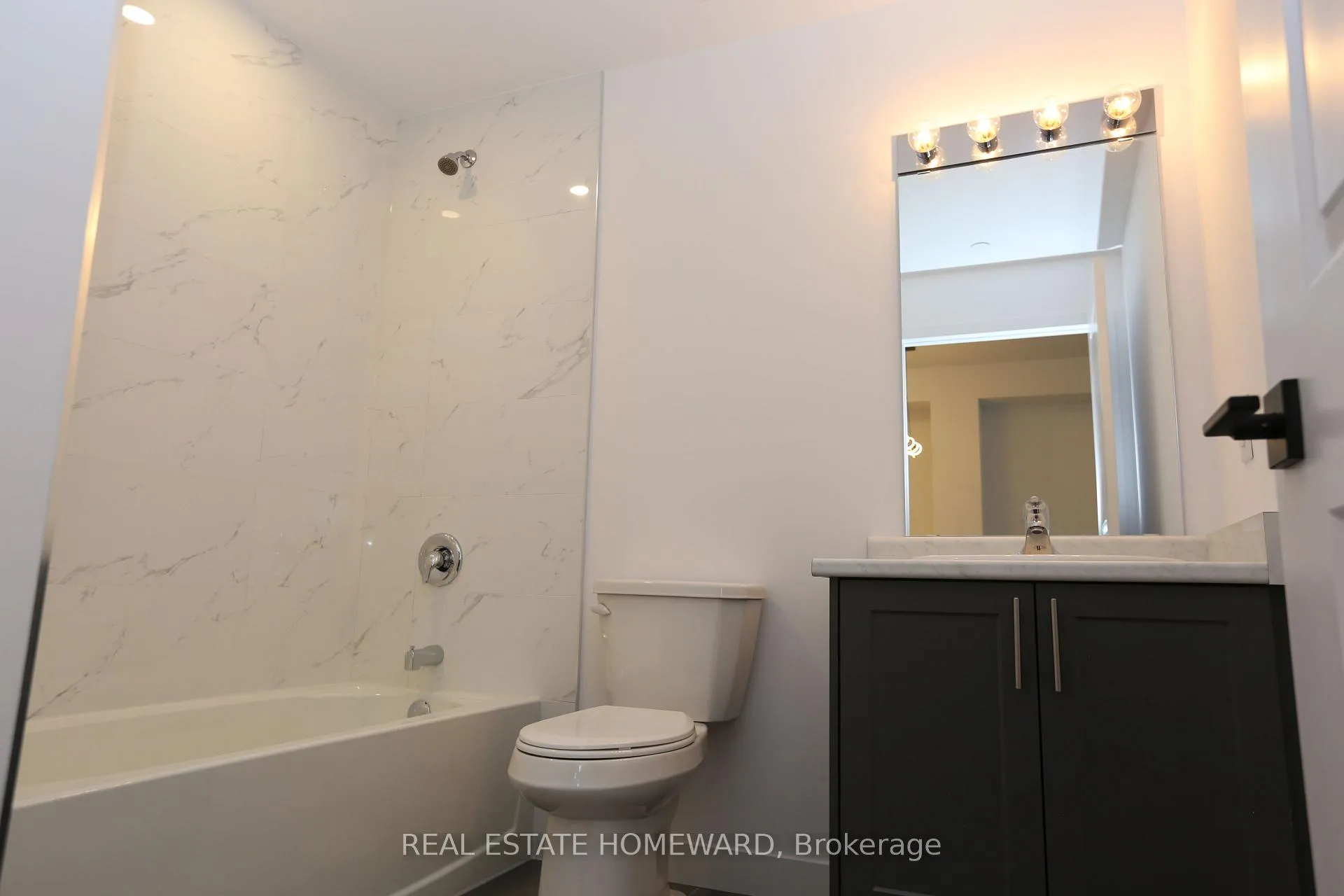 Photo 8 of Unit 322, 460 Dundas Street E, Hamilton, Waterdown — HOMEH