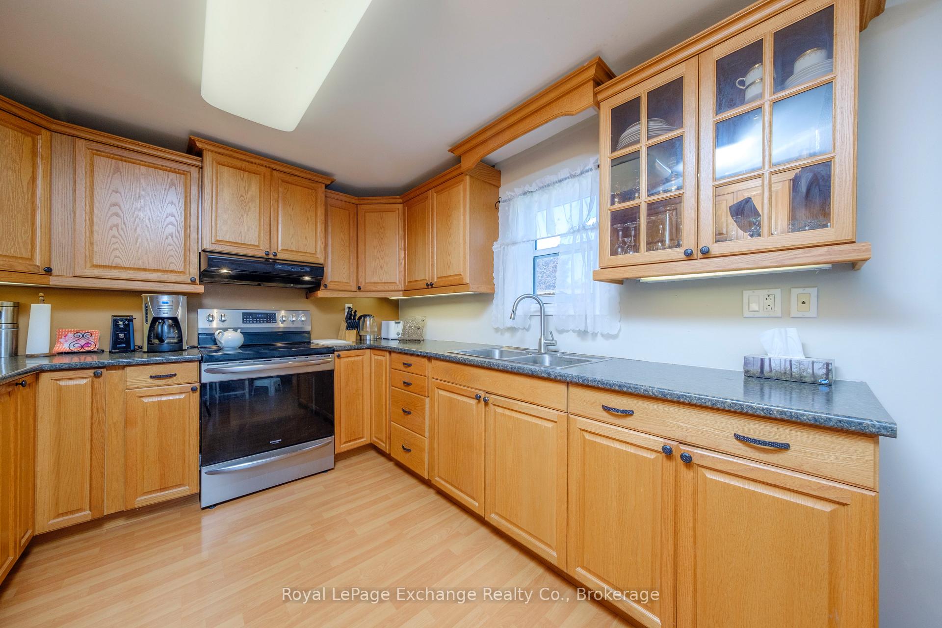 Photo 13 of 660 Johnston Crescent, Kincardine — HOMEH