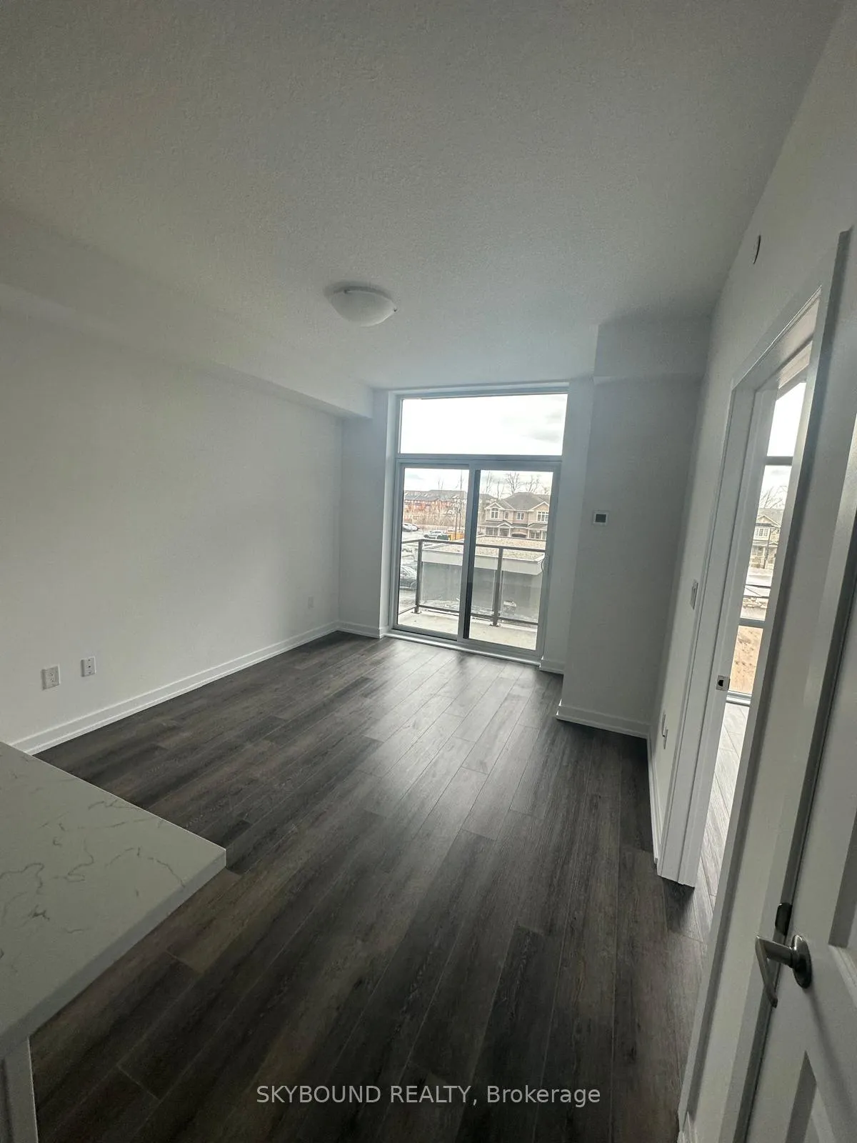 Photo 7 of Unit 212, 470 Dundas Street E, Hamilton, Waterdown — HOMEH