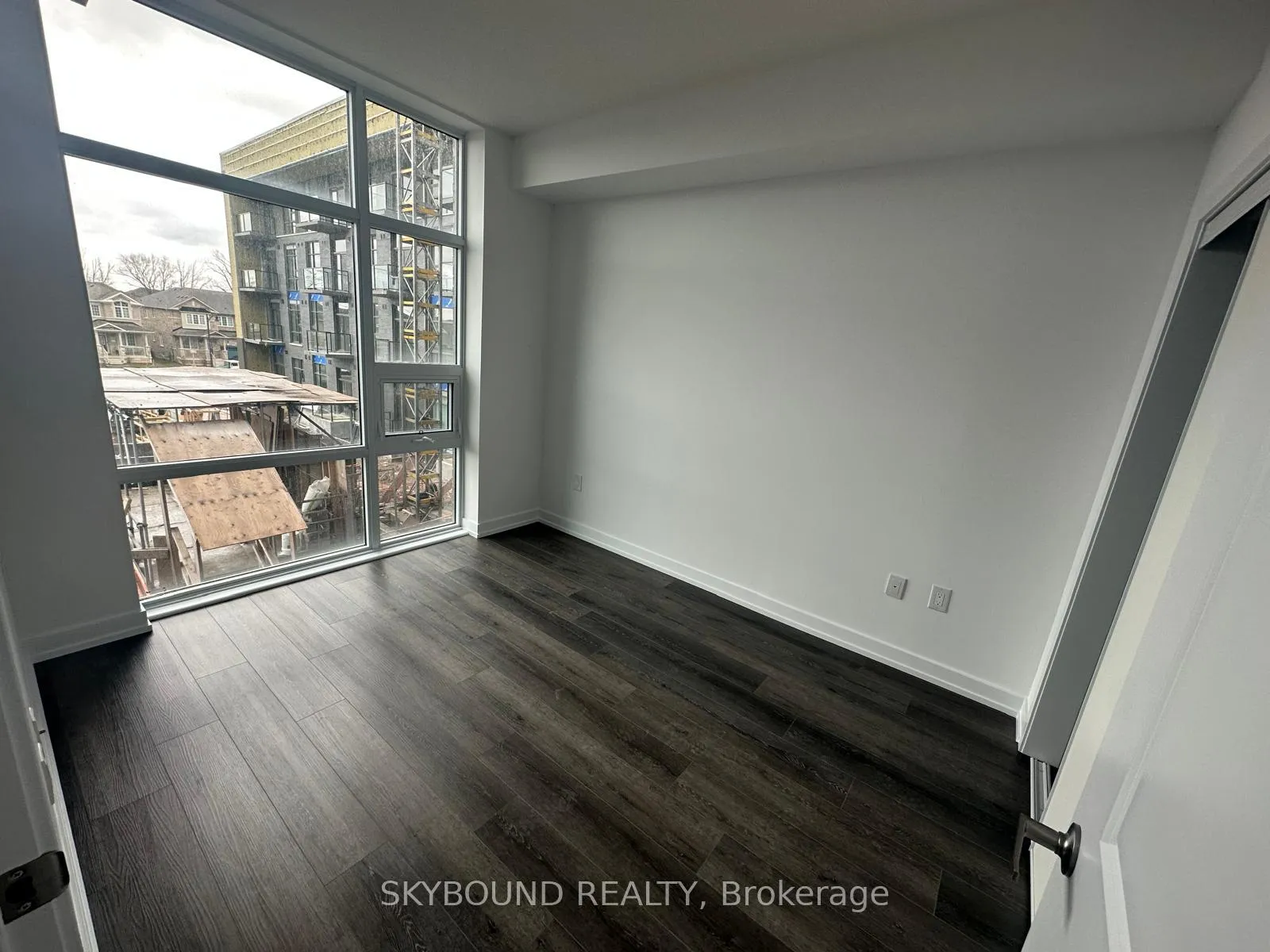 Photo 9 of Unit 212, 470 Dundas Street E, Hamilton, Waterdown — HOMEH