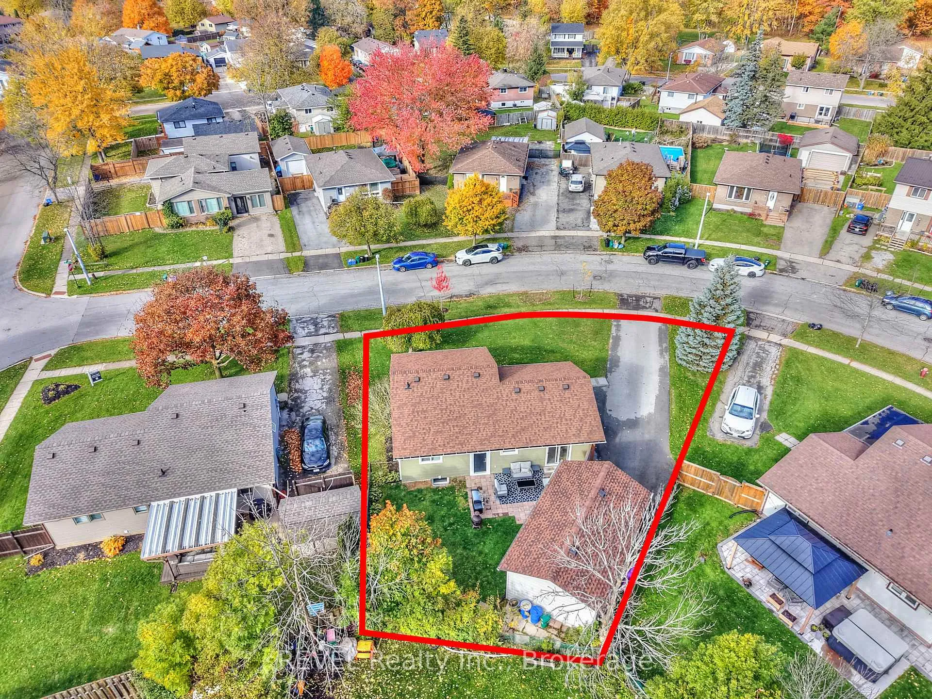 Photo 4 of 11 Newleaf Crescent, Welland, N. Welland — HOMEH