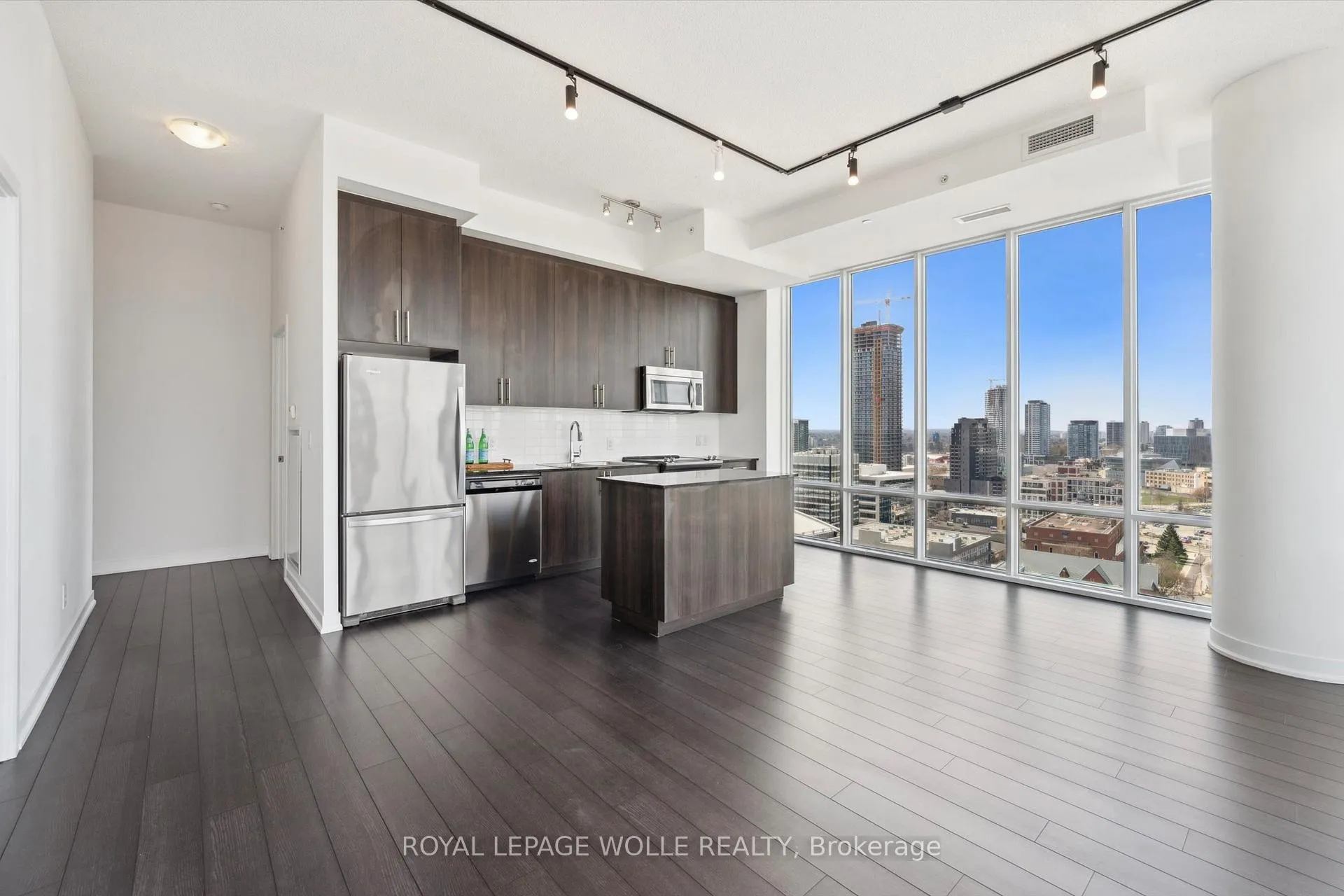 Photo 7 of Unit 1702, 85 Duke Street W, Waterloo — HOMEH