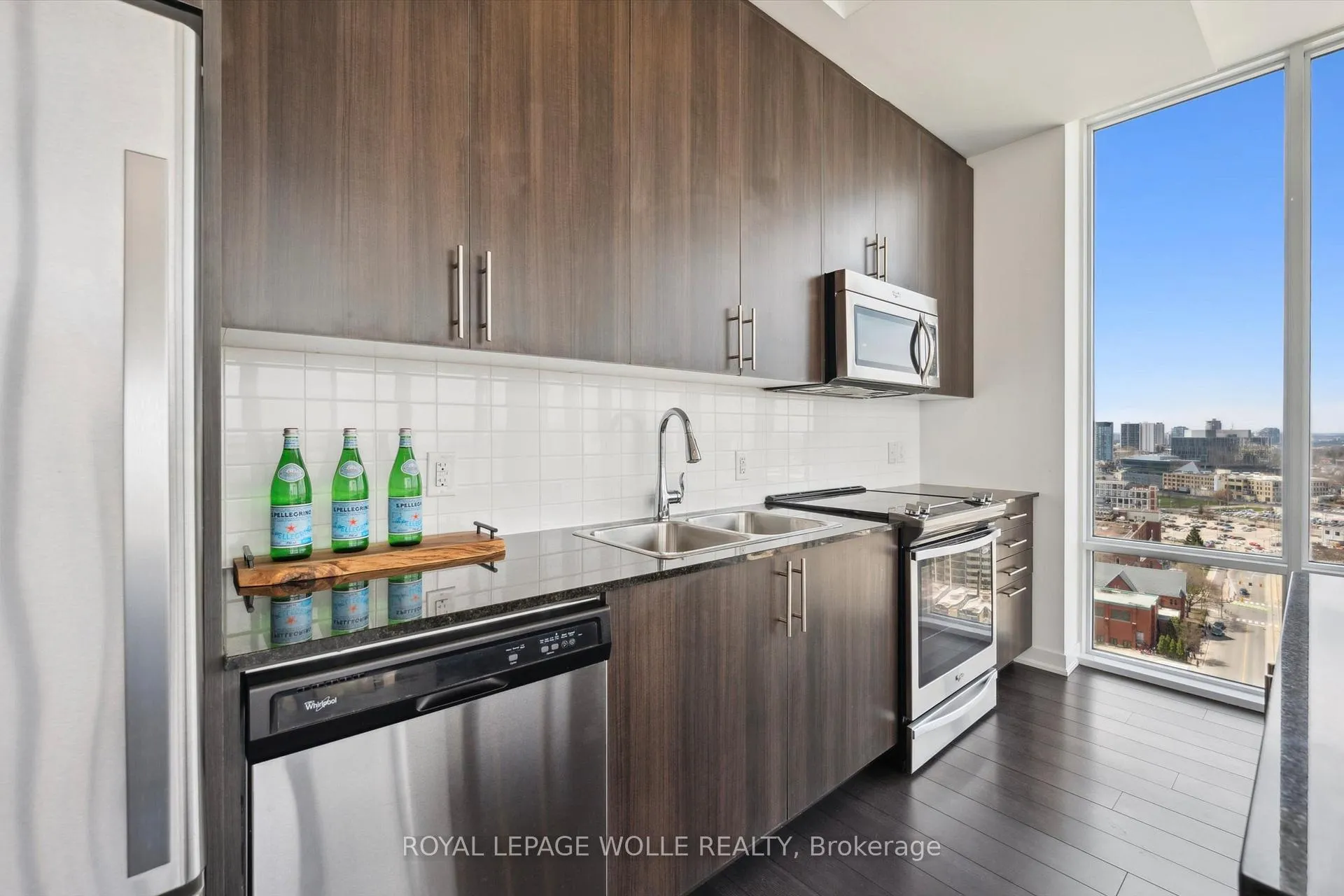 Photo 11 of Unit 1702, 85 Duke Street W, Waterloo — HOMEH